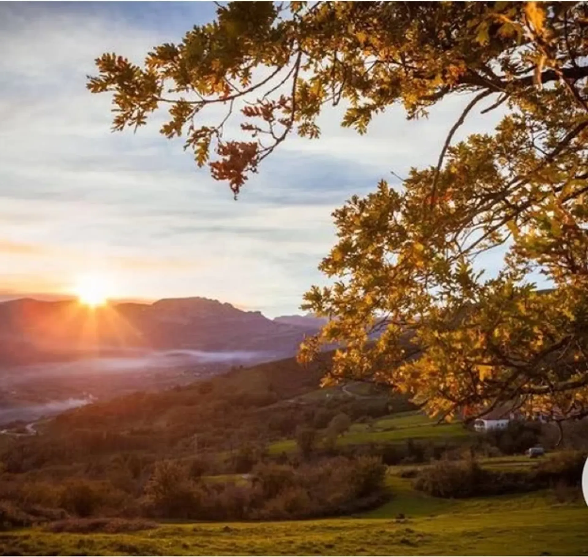 Auf neuen Pfaden zu dir selbst: Wandern, Yoga und Gemeinschaft