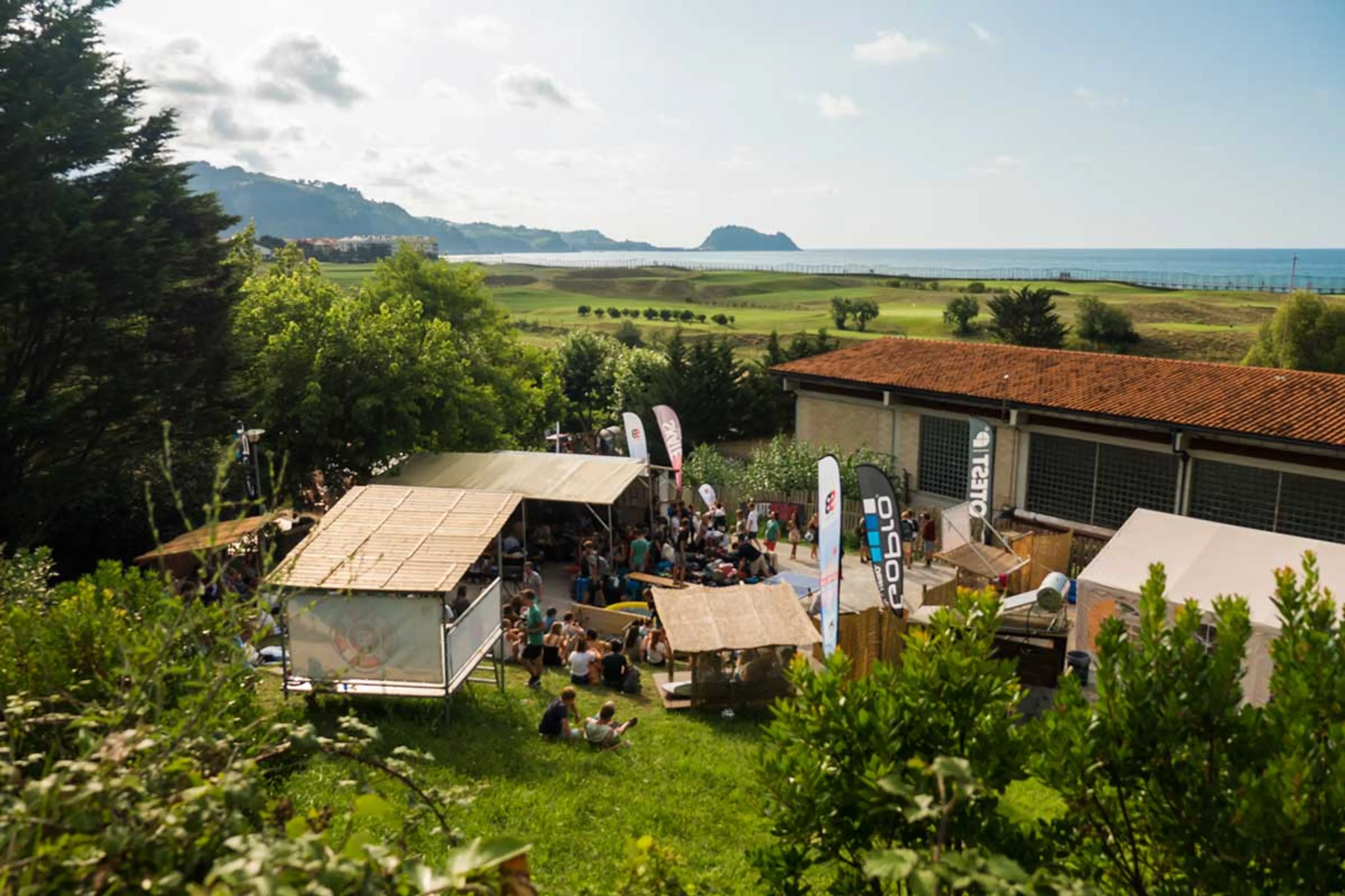 Surfcamp in der Surfstadt Spaniens: Wellen, Party & Tapas - 4