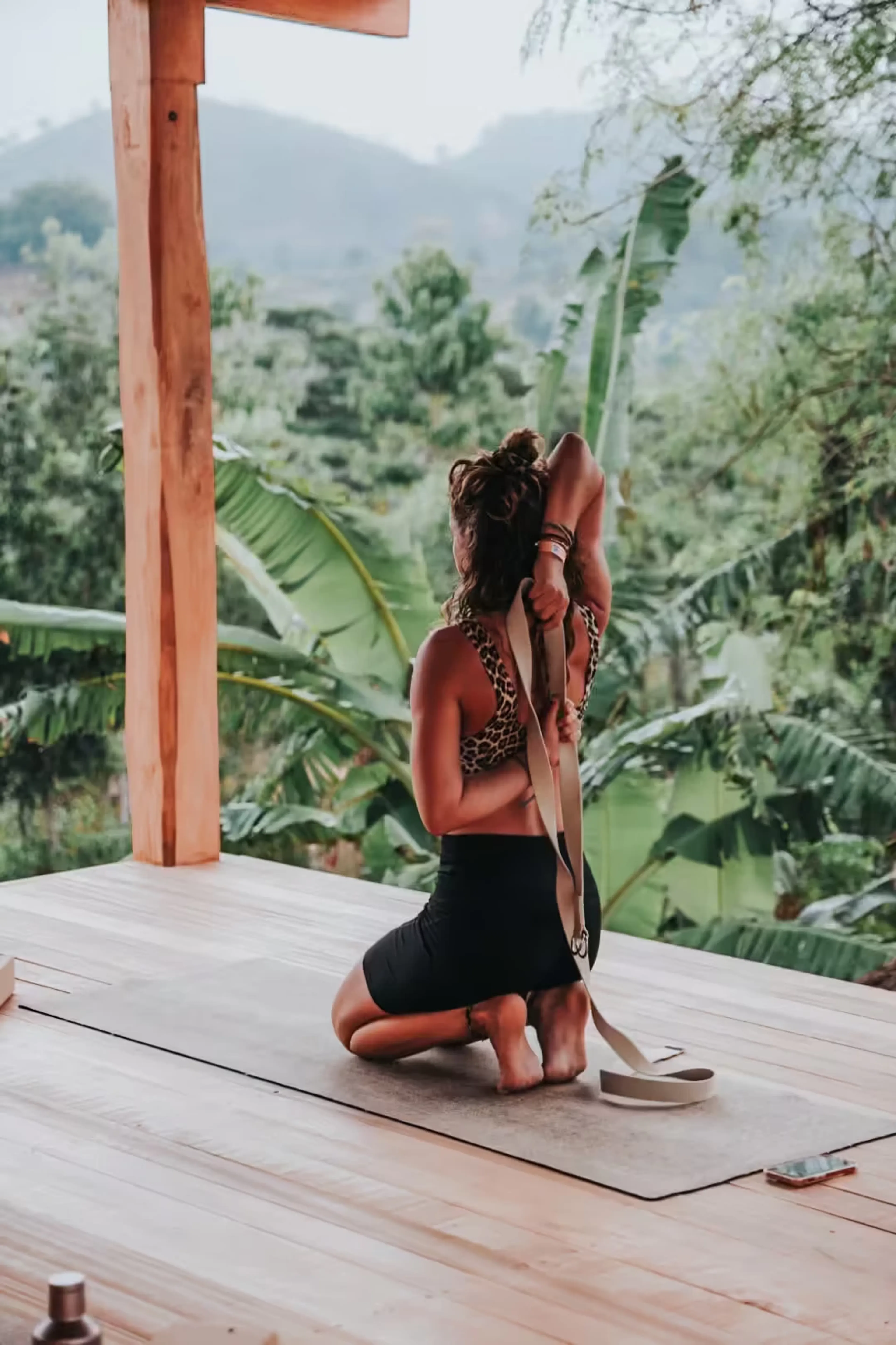 Finde deine Balance zwischen Wellen und Yoga in Uluwatu - 2
