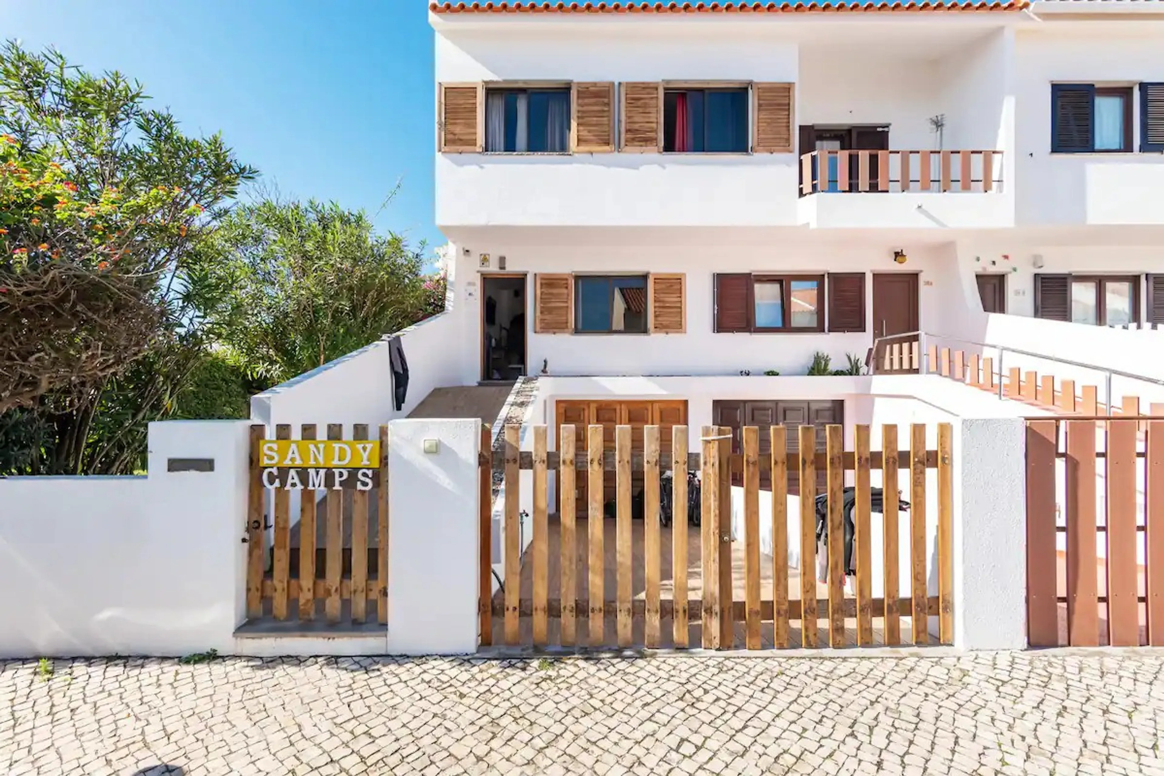 Surf- und Sonnenurlaub in Portugals Surfhauptstadt Peniche - 3