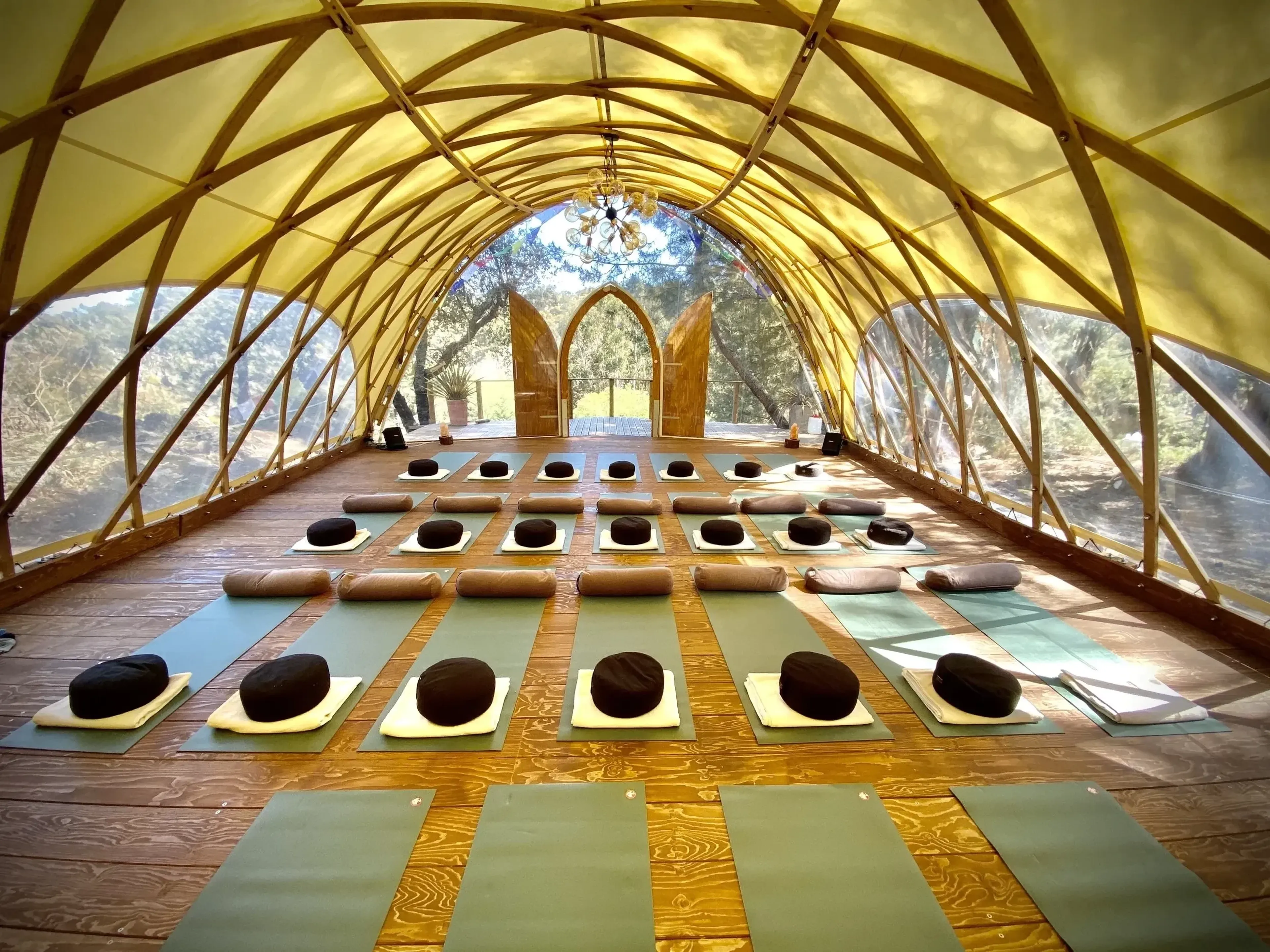 Rise: Ein Empowerment-Retreat, das deinen Weg erhellt - 2