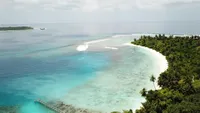 Budget-Surfcamp auf den Malediven: Perfekte Wellen im Paradies