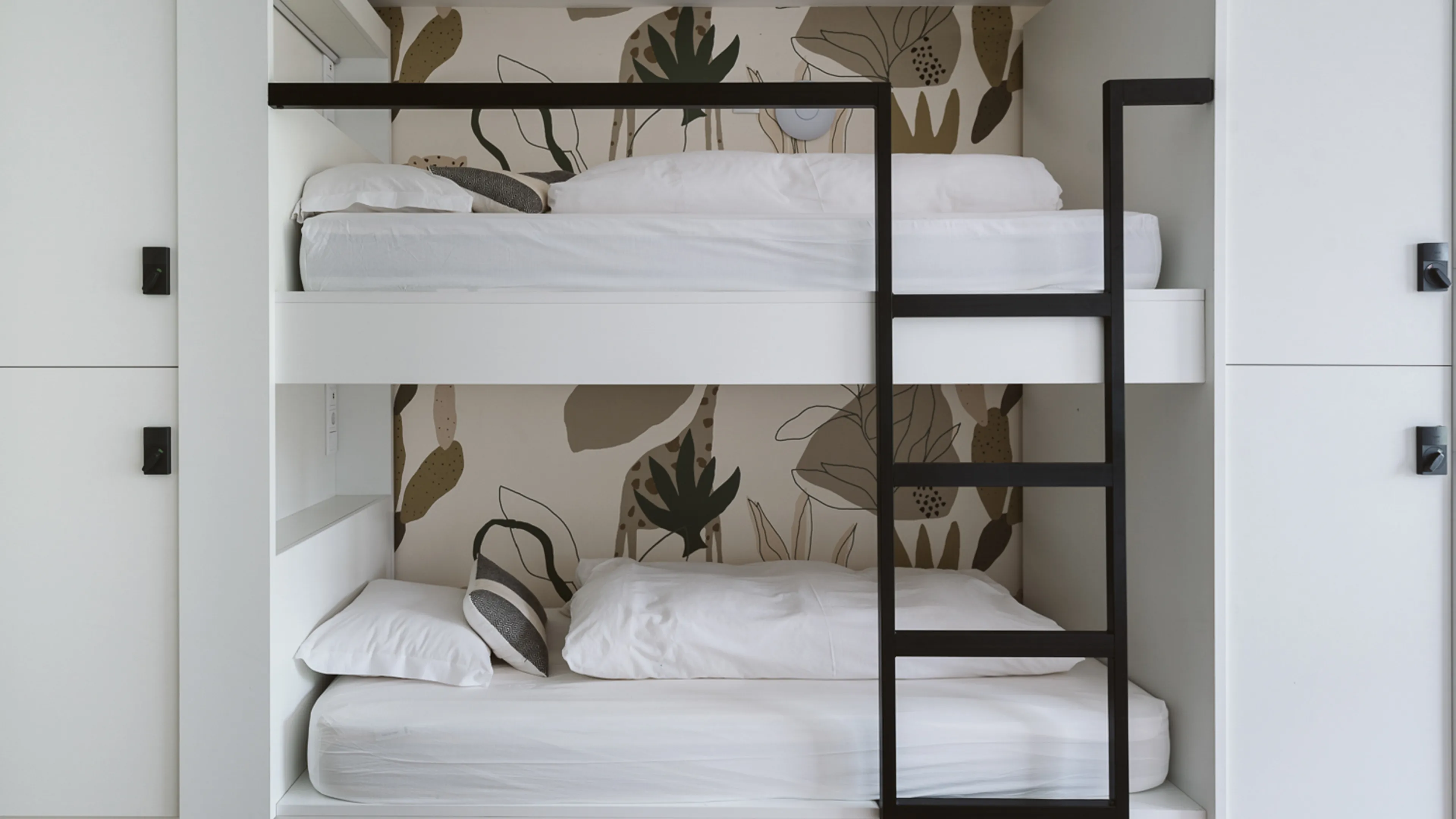 Yoga- & Surf-Erlebnis mit Gleichgesinnten nahe Lissabon - 3