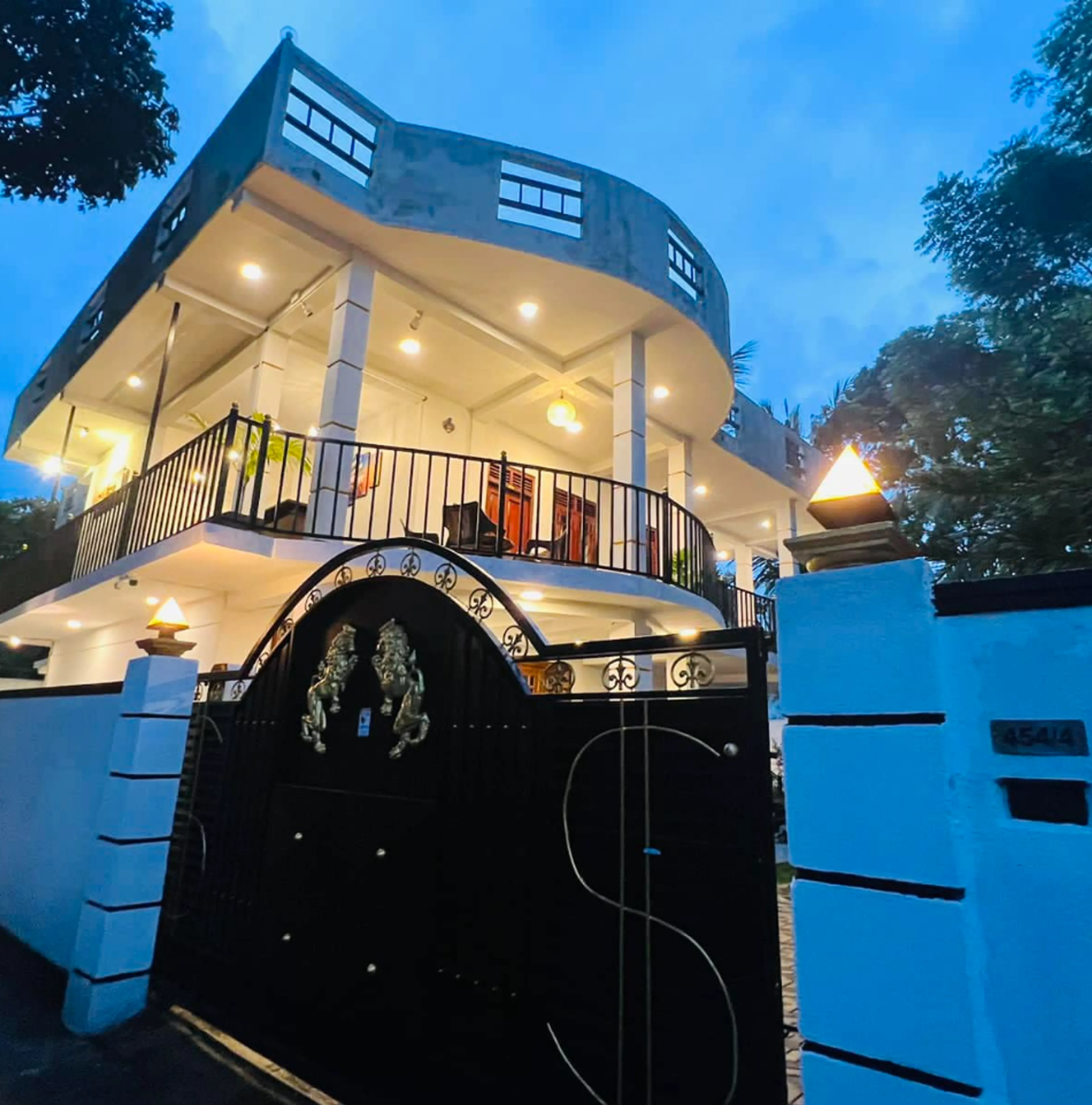 Surfen in Weligama: Konstante Wellen & srilankische Gastfreundschaft - 5