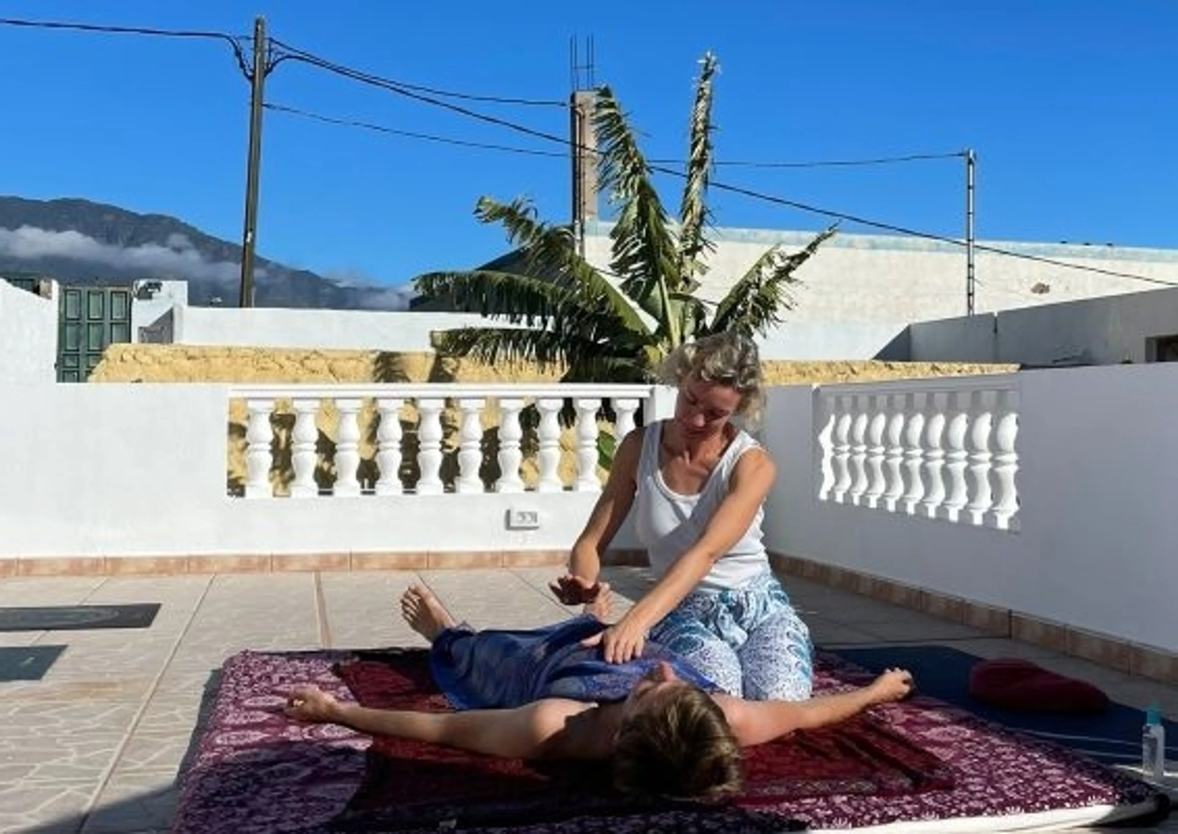 Yoga- und Meditations-Retreat mit Tantra-Massagekurs auf Teneriffa - image 1