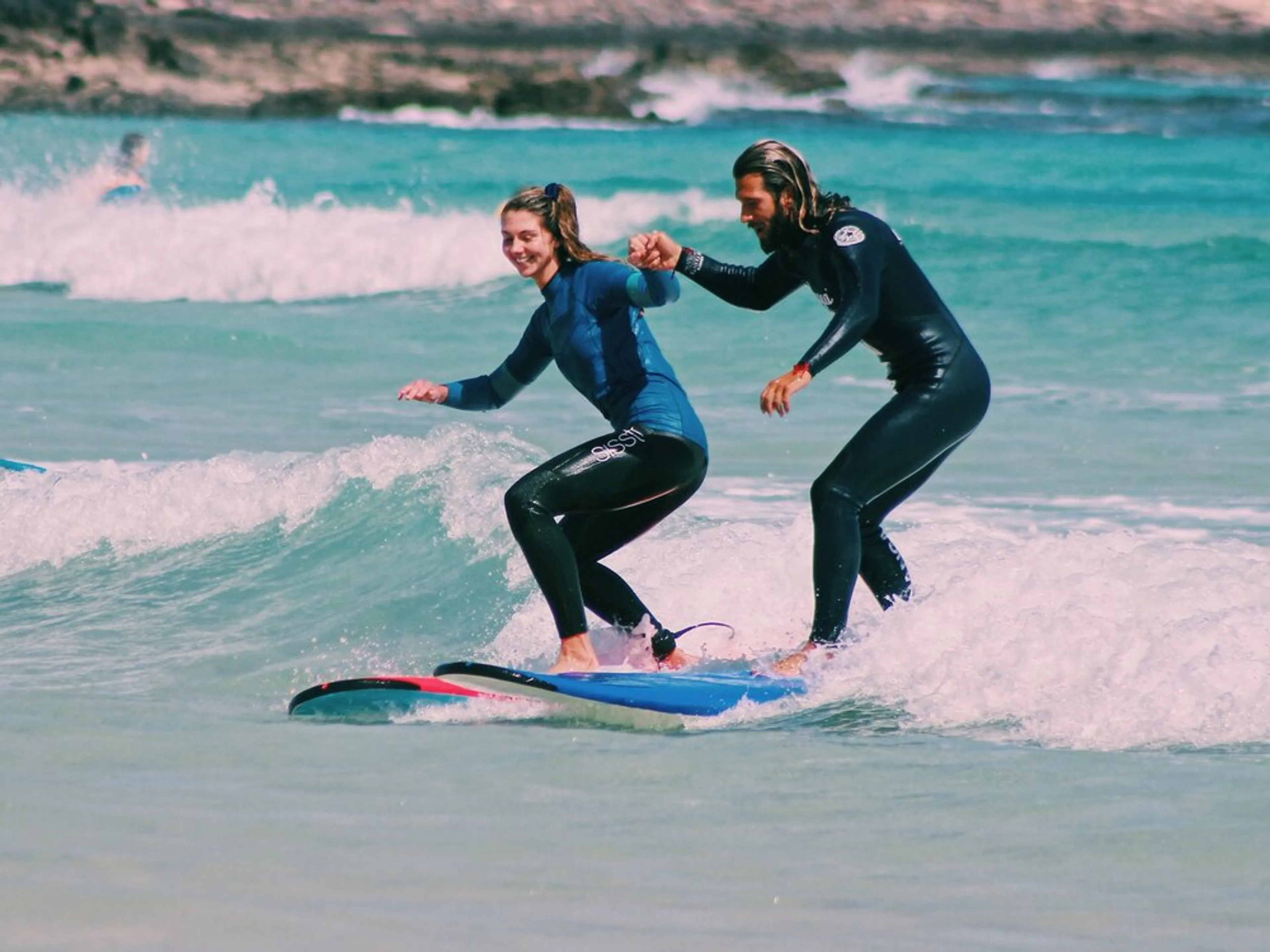Triff neue Freunde und hab Spaß in unserem Surfcamp auf Fuerteventura - 1