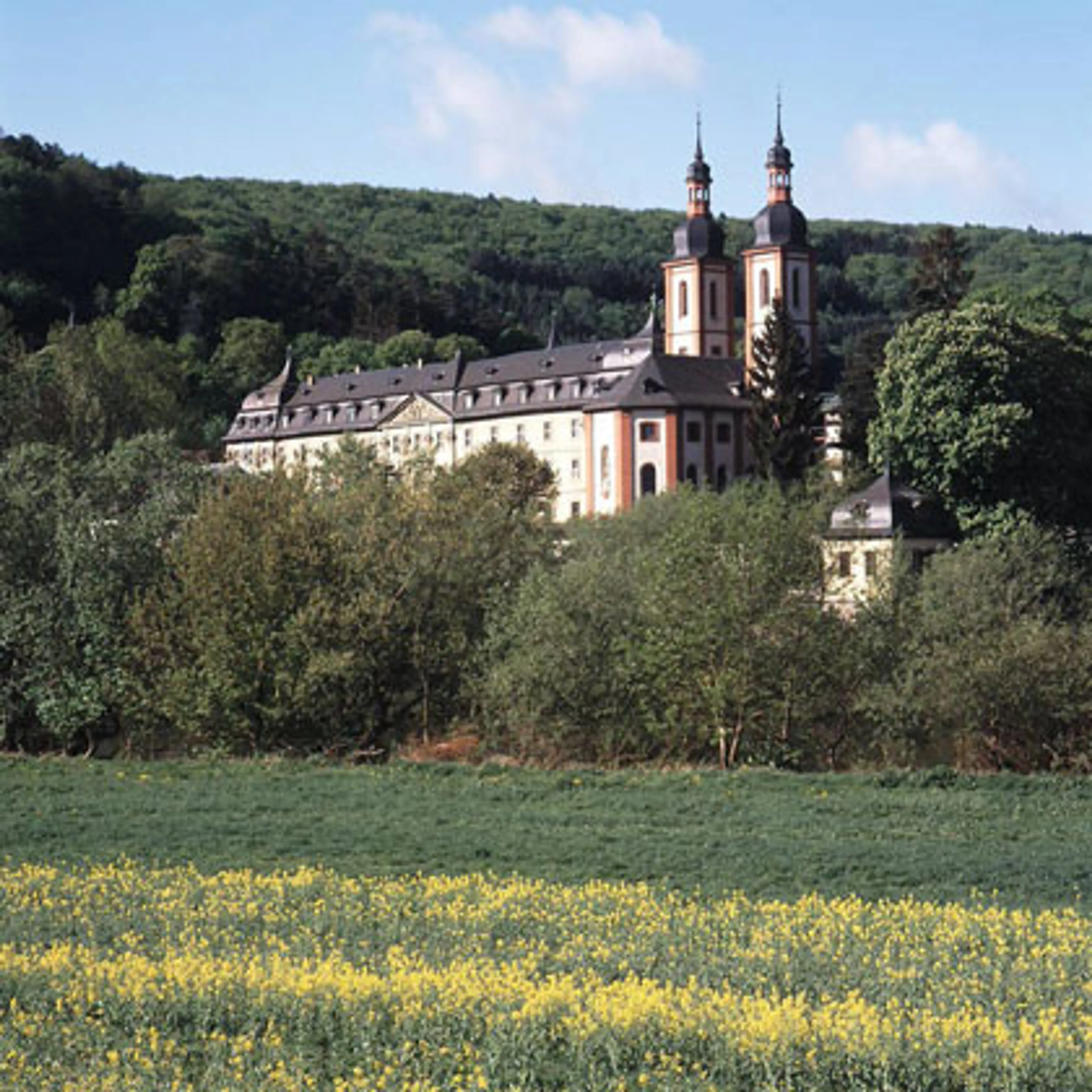 Wundervolle Yogatage: Kraft & Ruhe im Kloster Oberzell - 3
