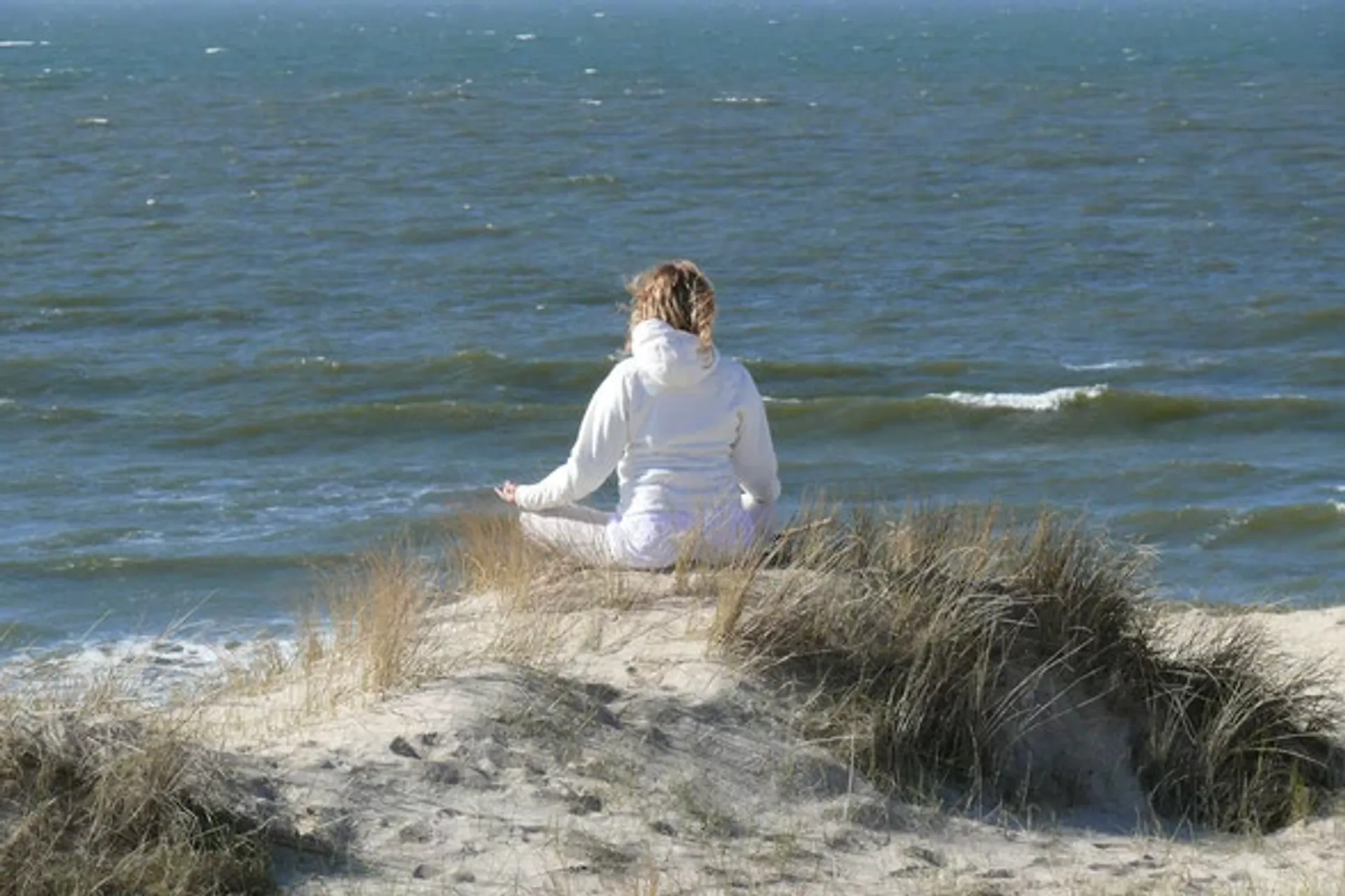Anerkannter Bildungsurlaub: Deine Yogalehrer:innen-Ausbildung auf Sylt