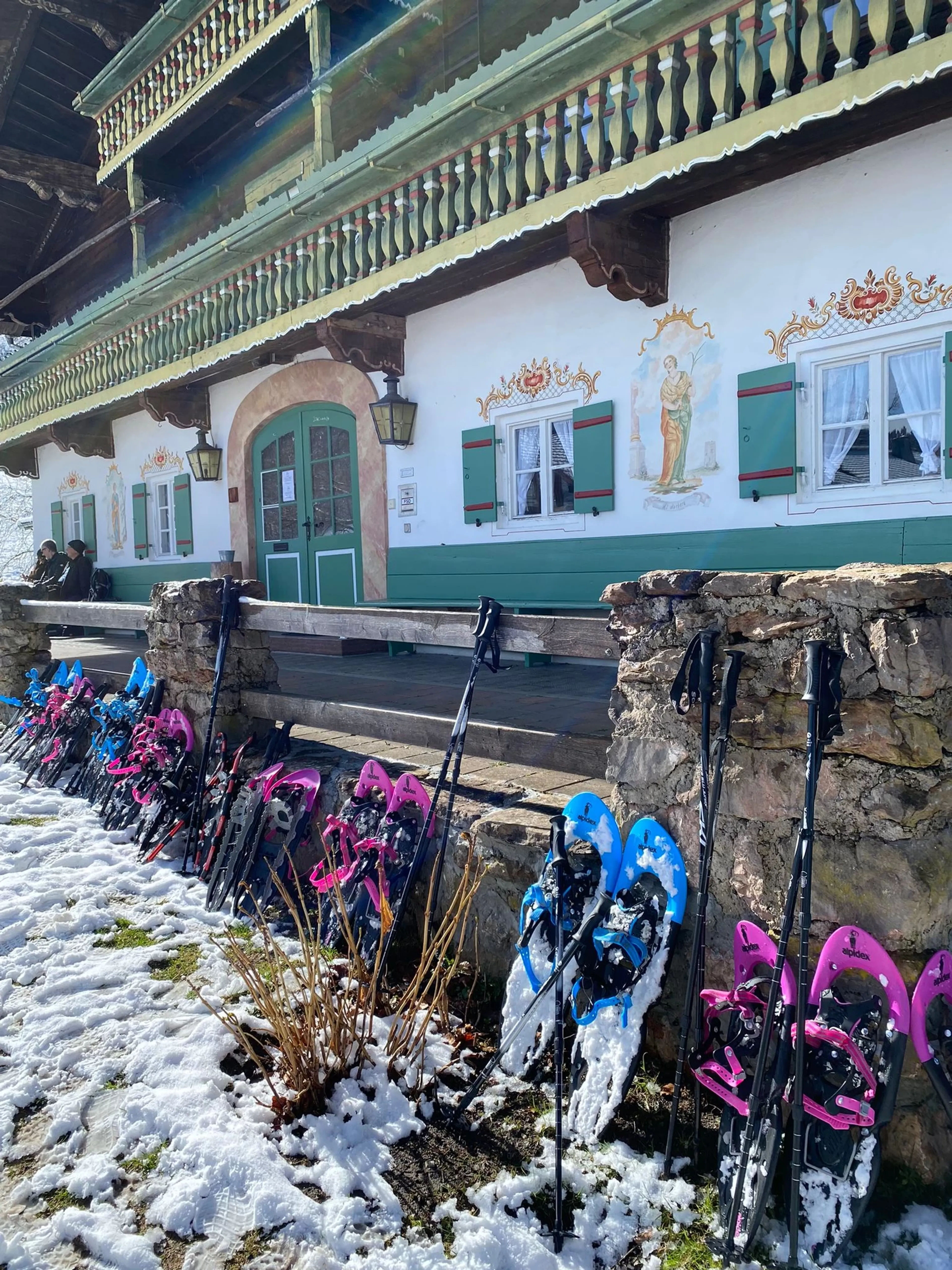 Yoga & Schneeschuhwandern: Entschleunige in der winterlichen Bergwelt - 4