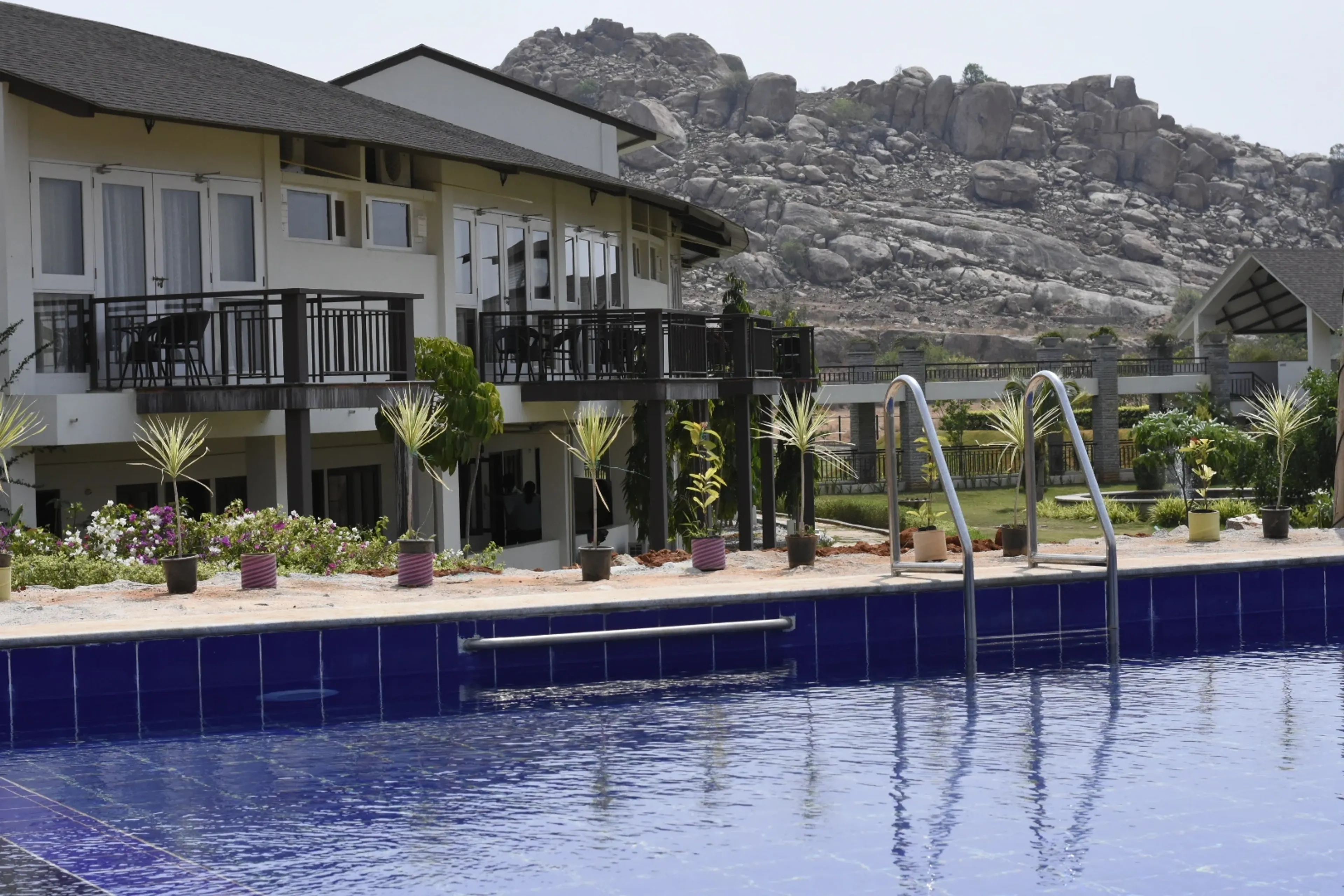 Ayurveda Yoga Retreat: Deine Wellness Reise zu dir selbst - image 1