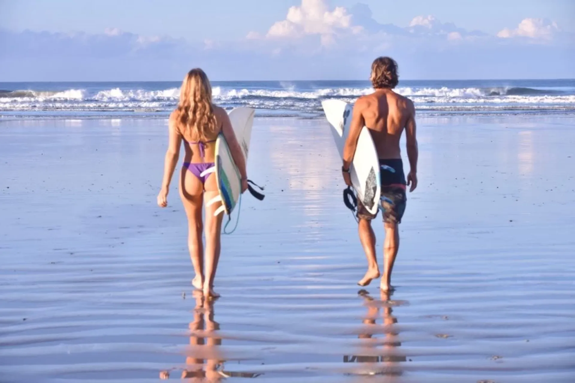 Jungle meets Beach: Dein Surf und Yoga Flow-Abenteuer