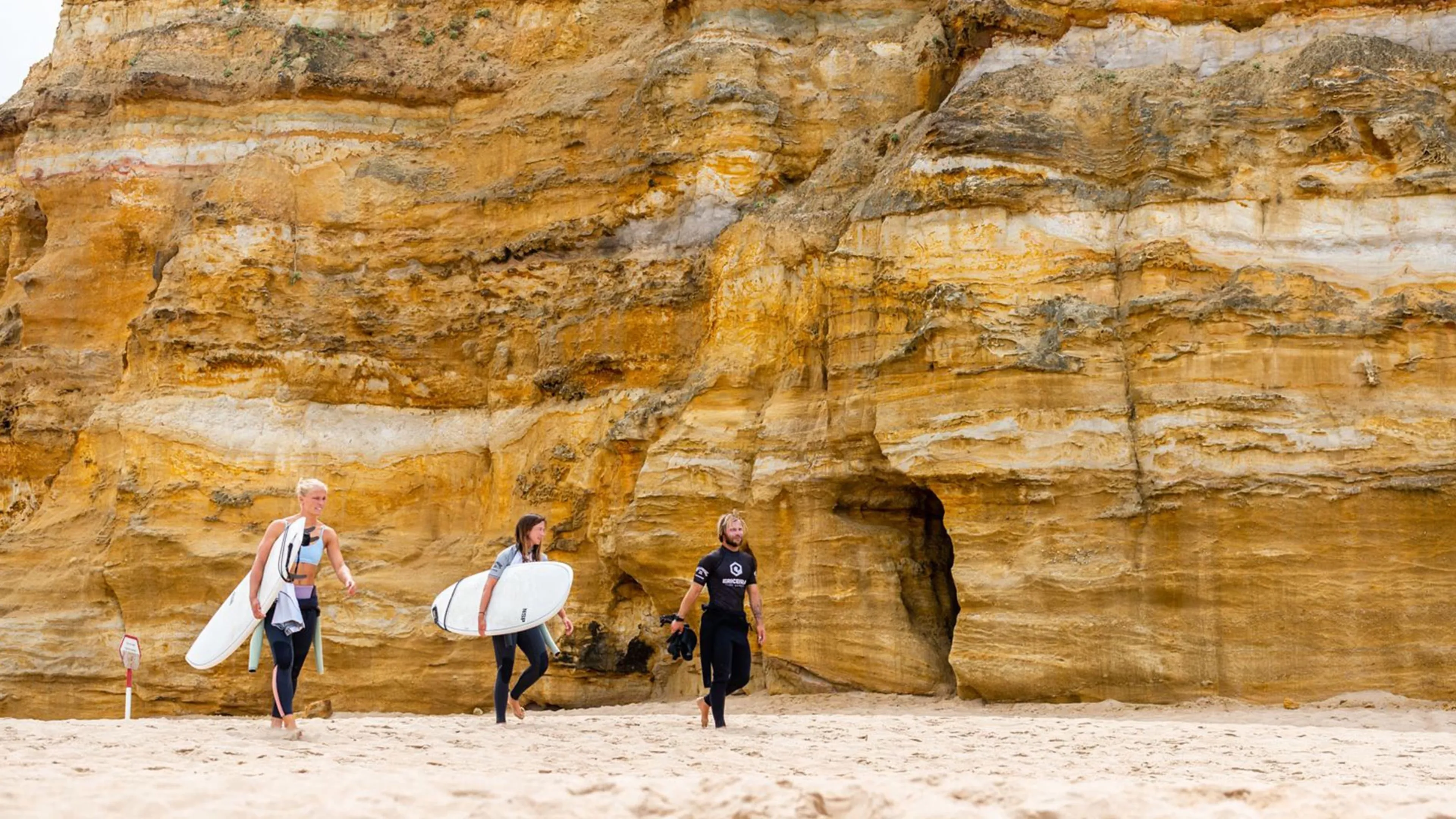 Intensive Surf & Yoga Woche in natürlicher Umgebung nahe Ericeira - 1