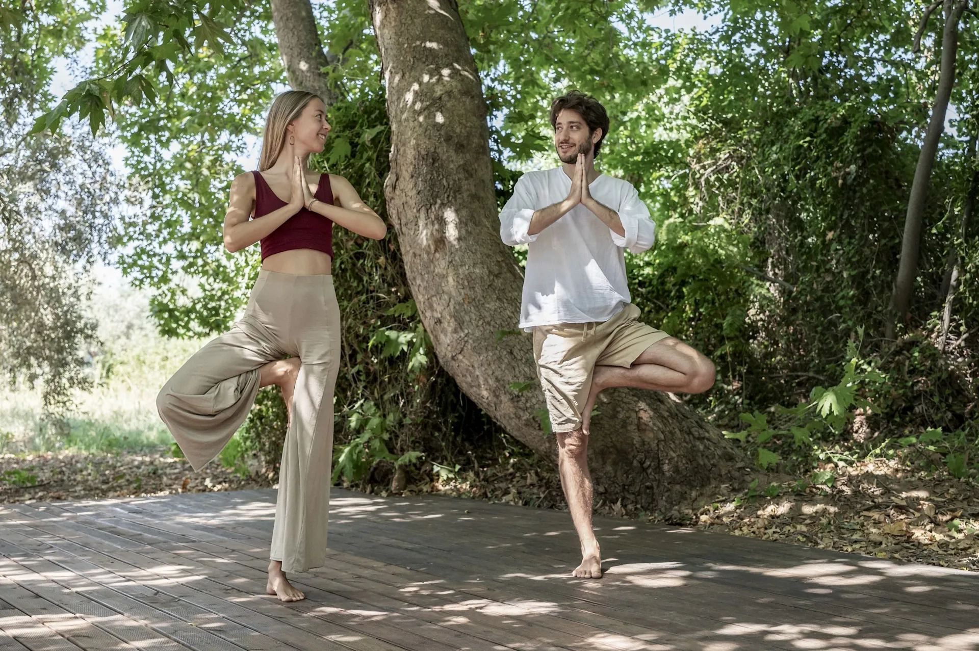 Yoga, Meditation und Wandern in der Schule des einfachen Lebens