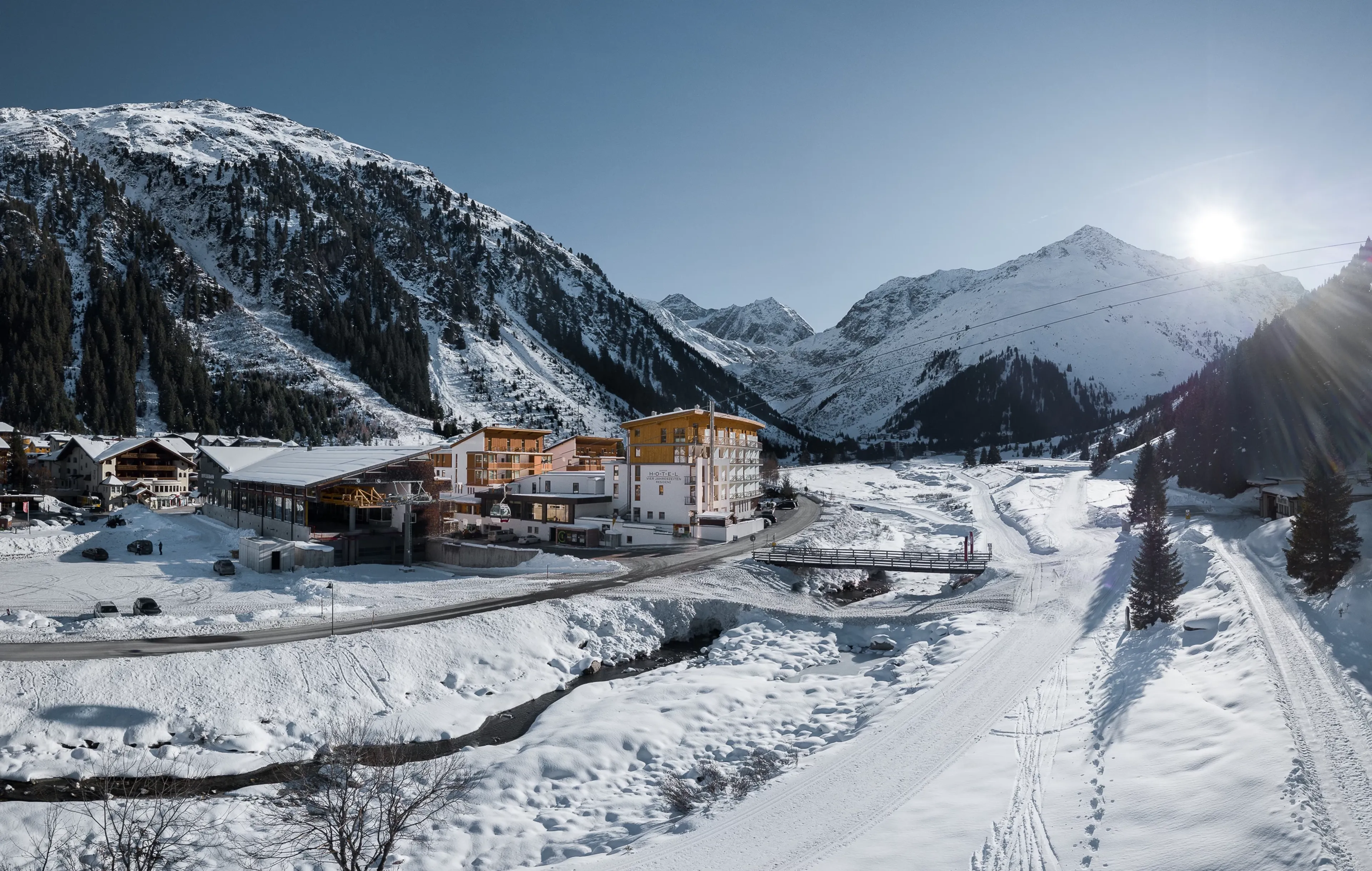 Sport und Relax im Wellnesshotel im winterlichen Pitztal - 4