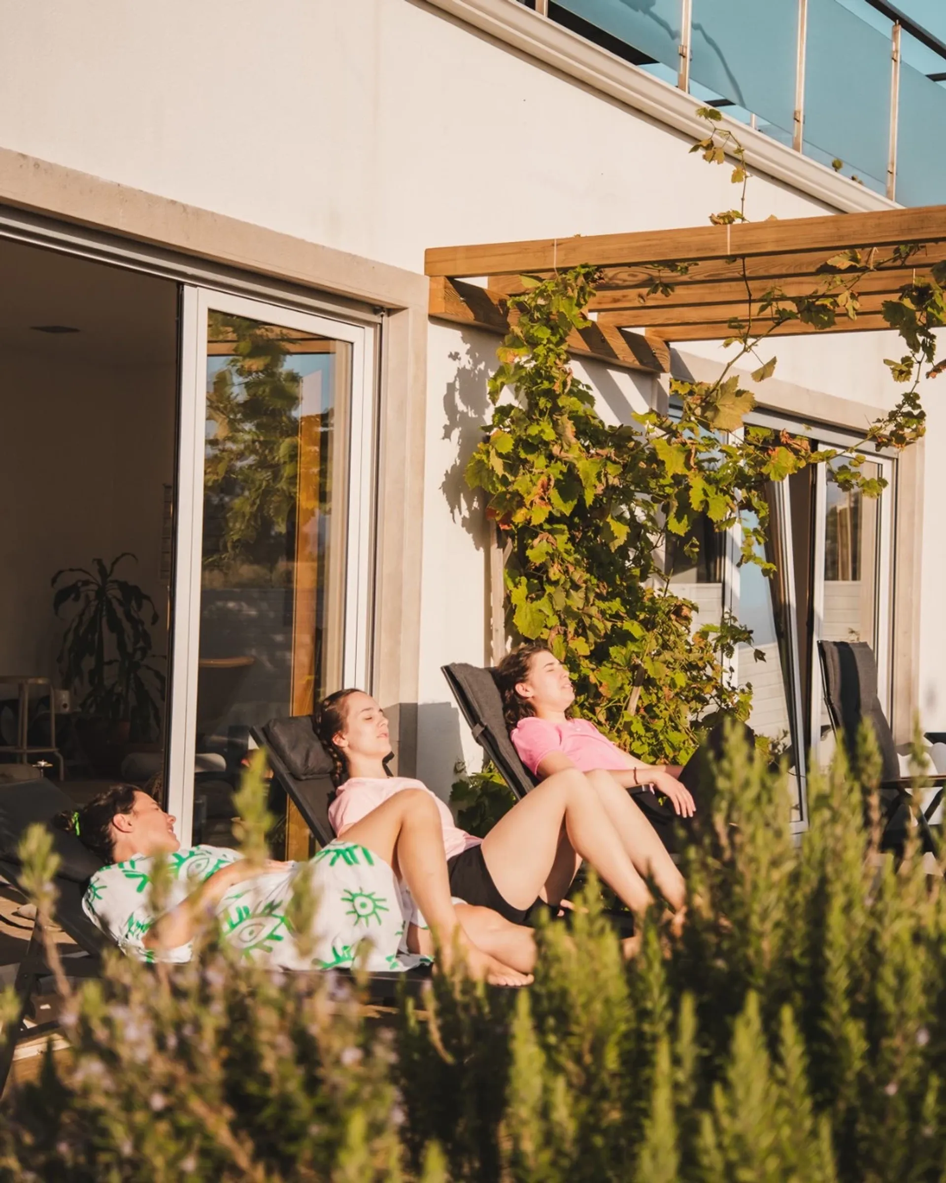 Finde dein Gleichgewicht: Surfen, Yoga und Meditation in Portugal - 3