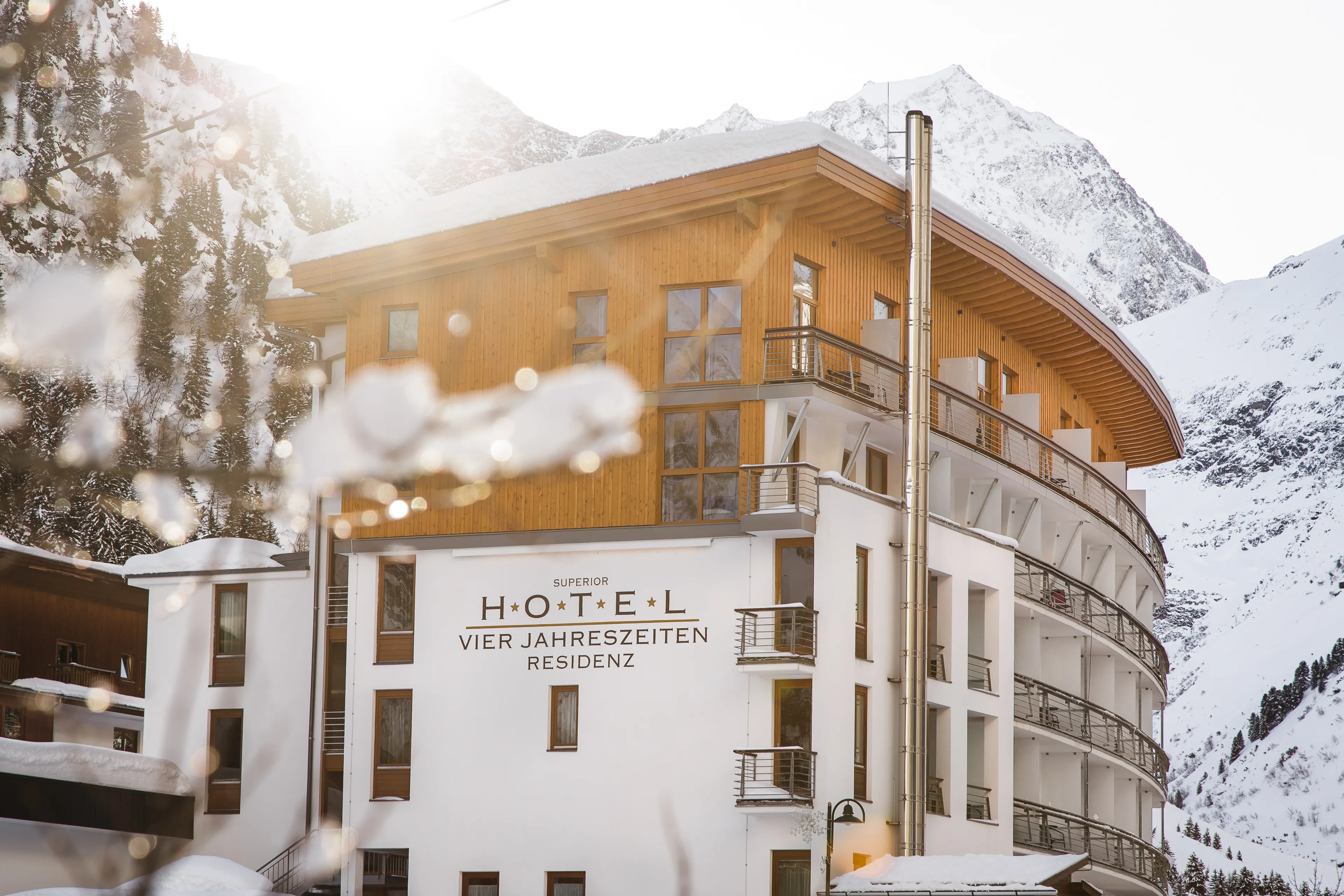Sport und Relax im Wellnesshotel im winterlichen Pitztal - 4
