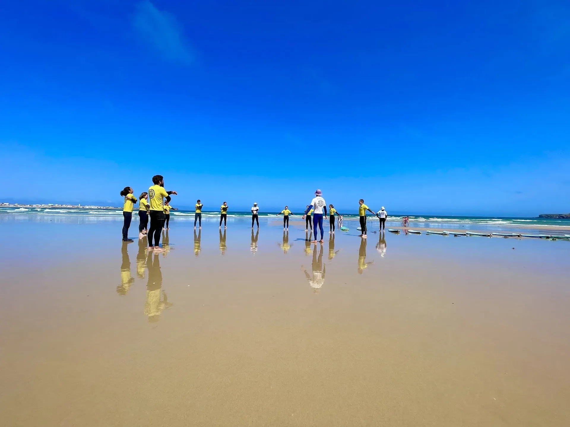 Surf Lodge am Strand: Gemeinschaft und die besten Wellen Europas - 2