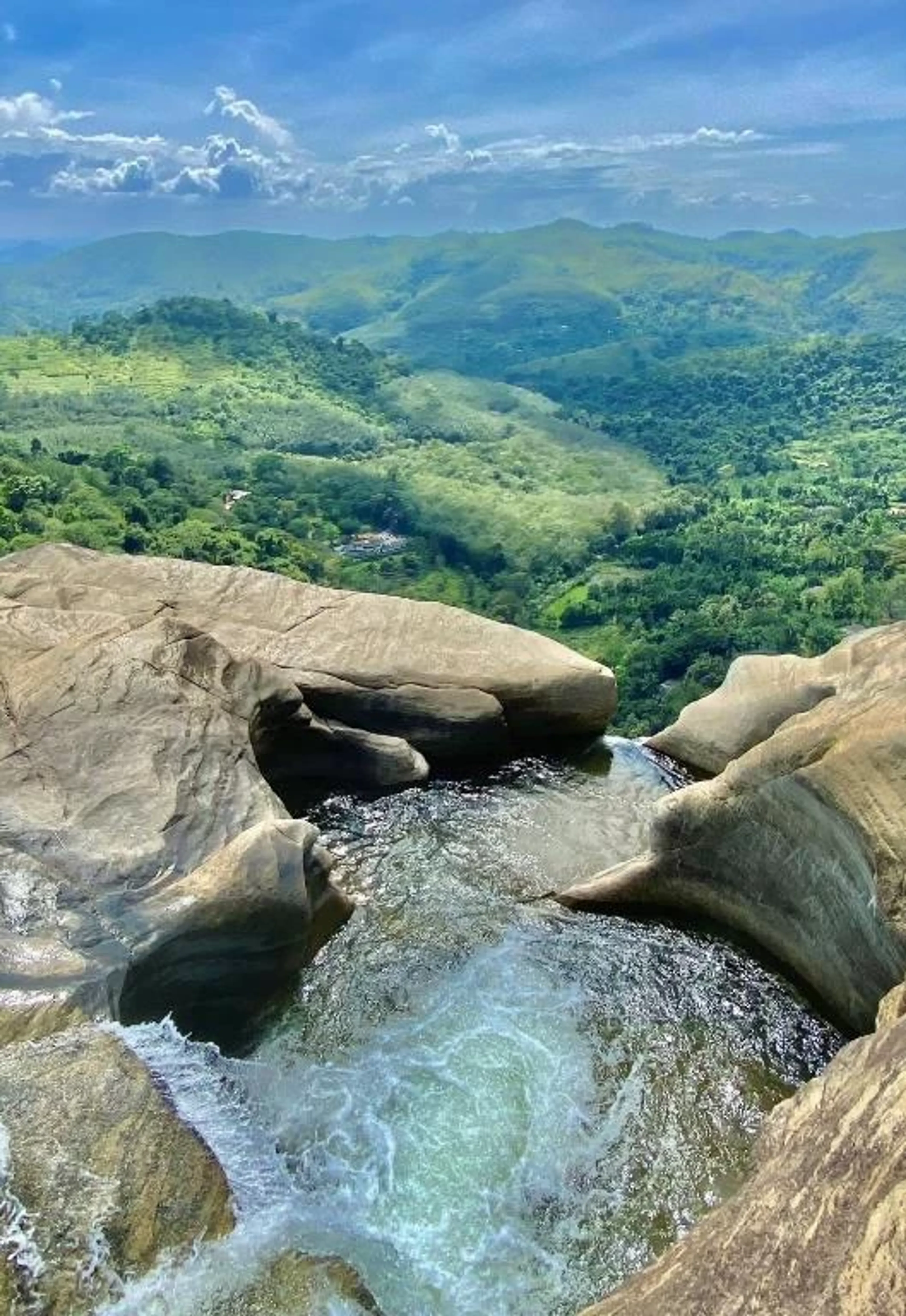 Gemeinsam entspannen zwischen Wasserfällen, Yoga und Kultur - 3