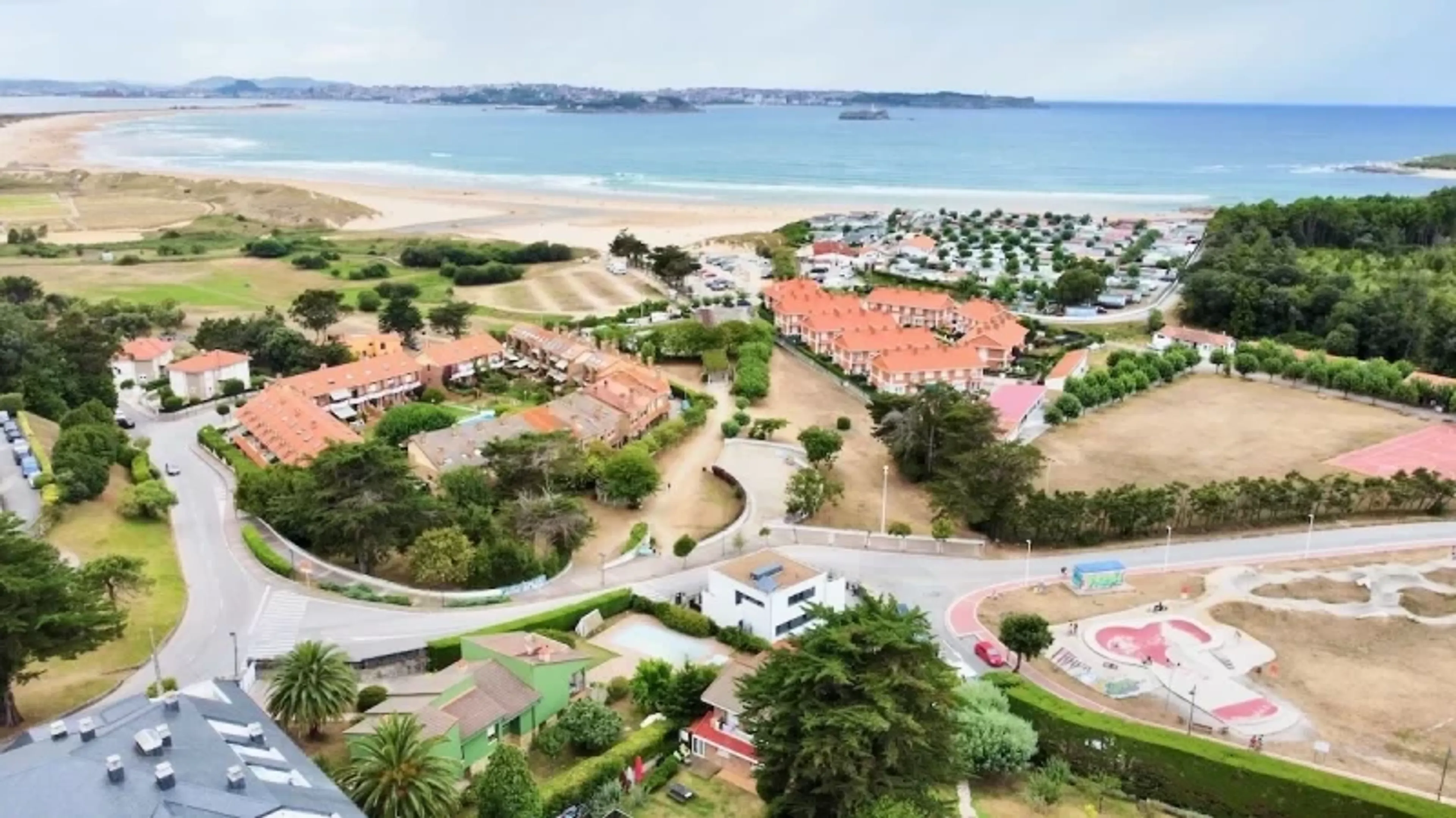 Surfhaus für bis zu 35 Personen direkt am Strand in Nordspanien - 3