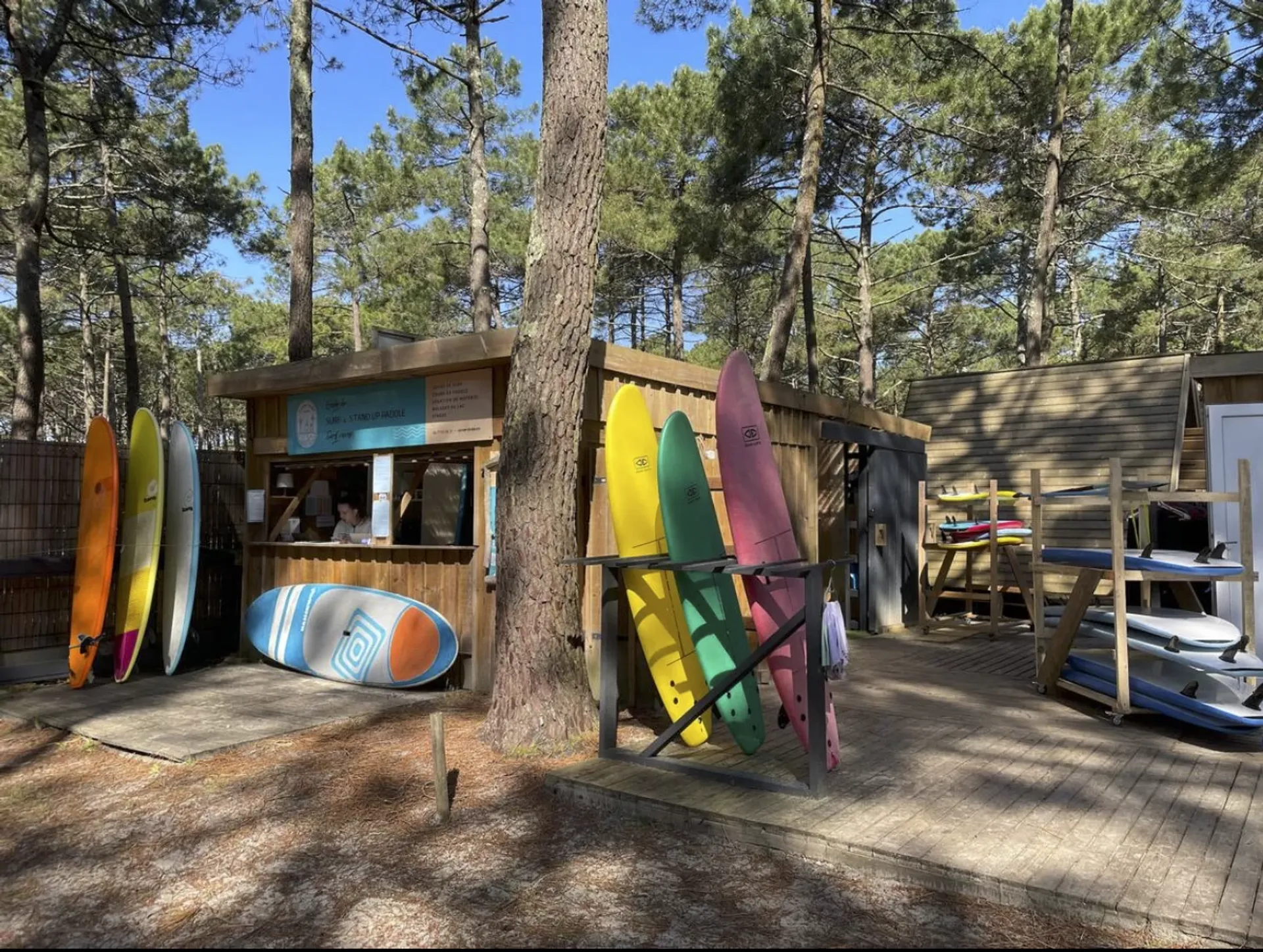 Surfen in Frankreich: Ride the Waves & Live the Camp Life - 4