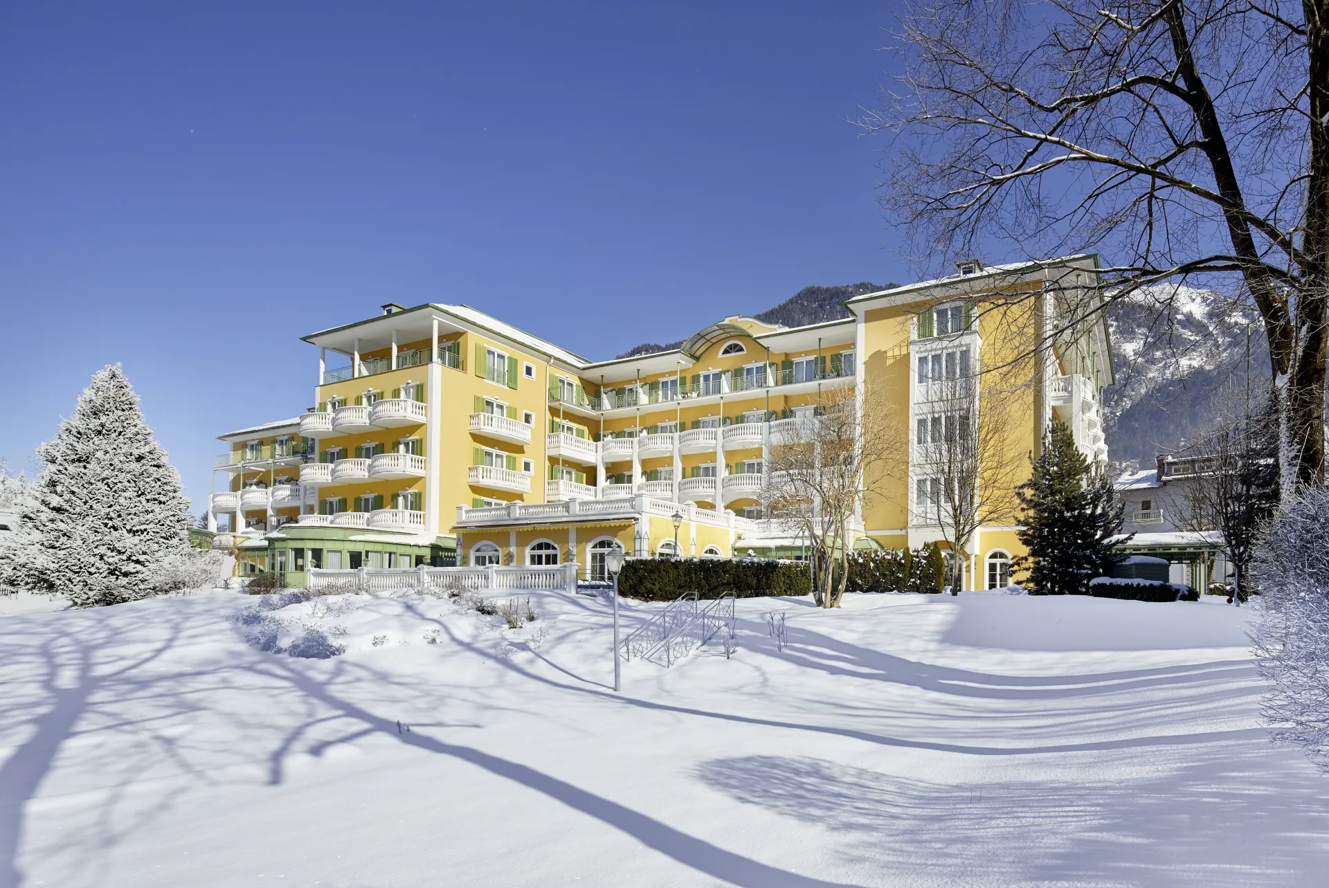 Advents-Retreat in den Bergen: Yoga, Stille & Winterzauber