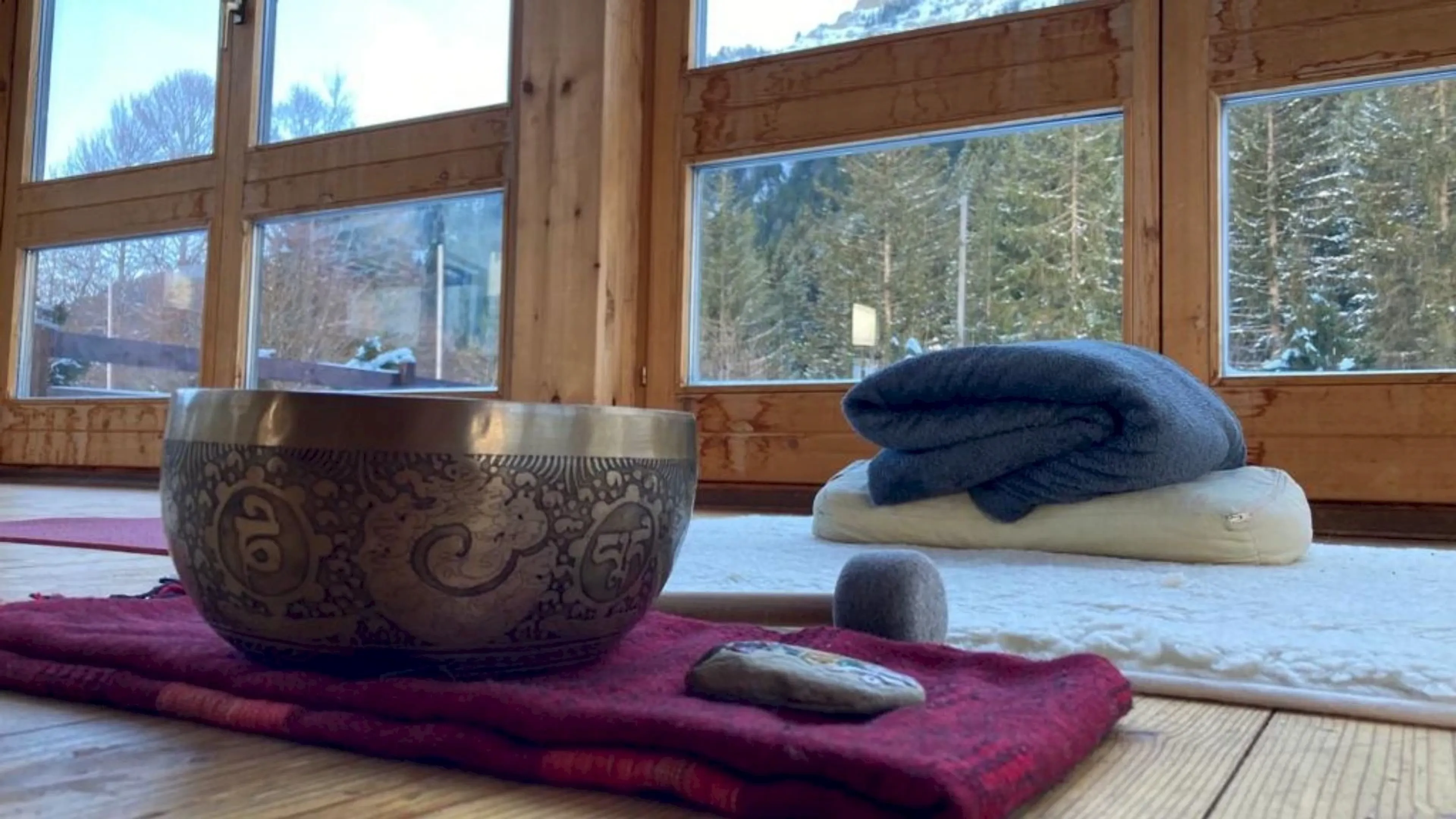 Auszeit in Bergstille - Meditation und Achtsamkeit auf einer Alpe - 2