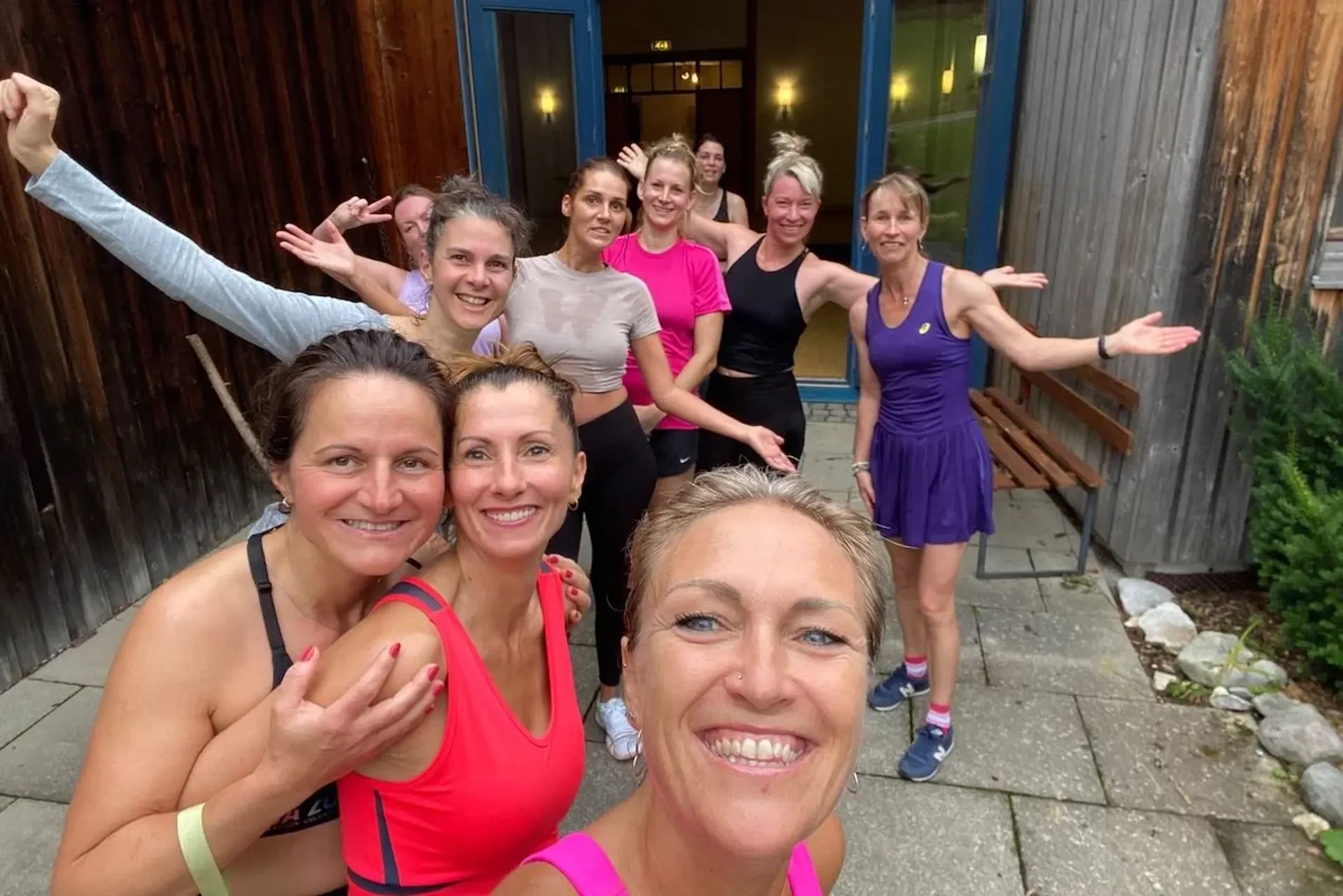 Yoga, Zumba und Natur: Deine aktive Auszeit im Alpenvorland