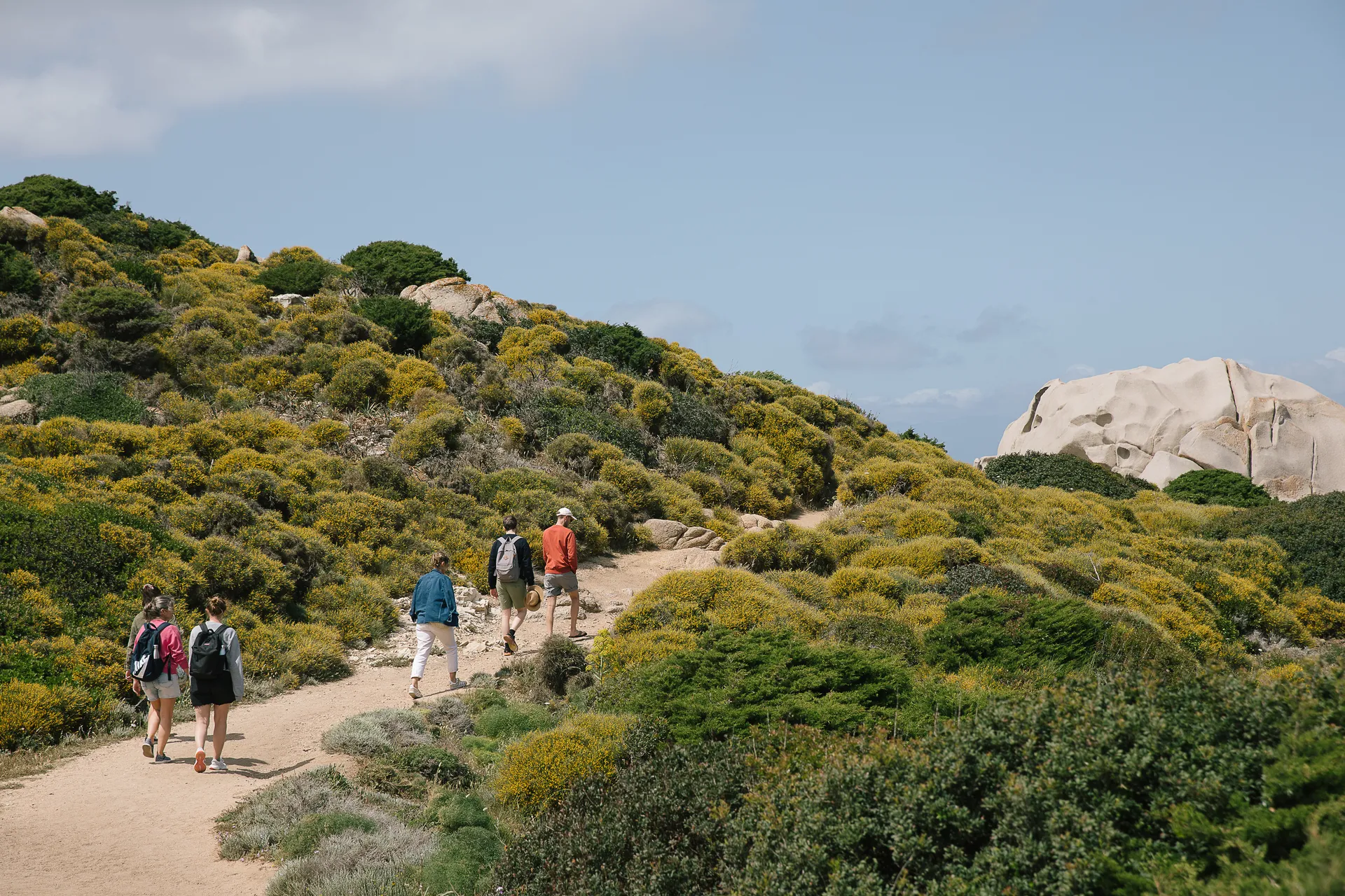 Yoga & Wandern auf Sardinien: Weiße Sandstrände & türkisfarbenes Meer - 2