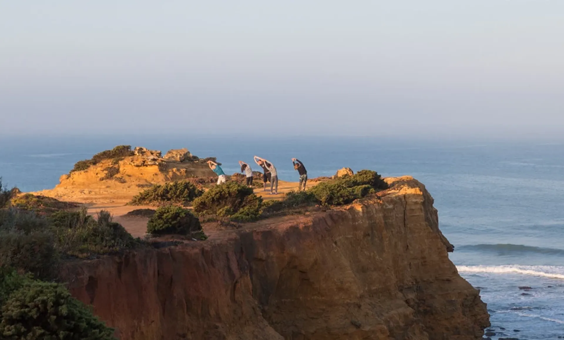 Die Kunst der Balance: Ein Yoga-Reset am Meer - 4