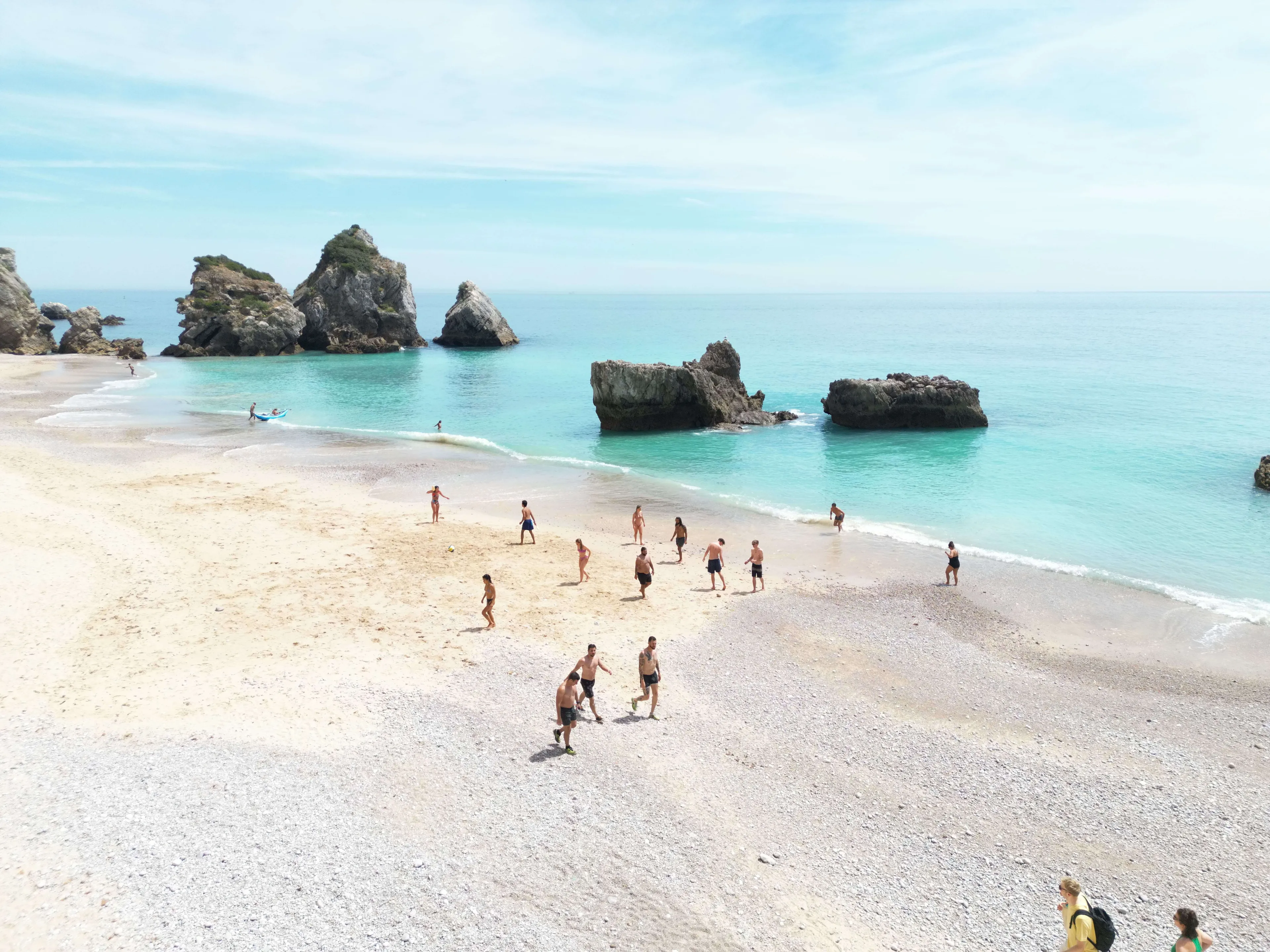 Surfcamp am Strand von Lissabon: Gemeinschaft und einzigartige Vibes - 4