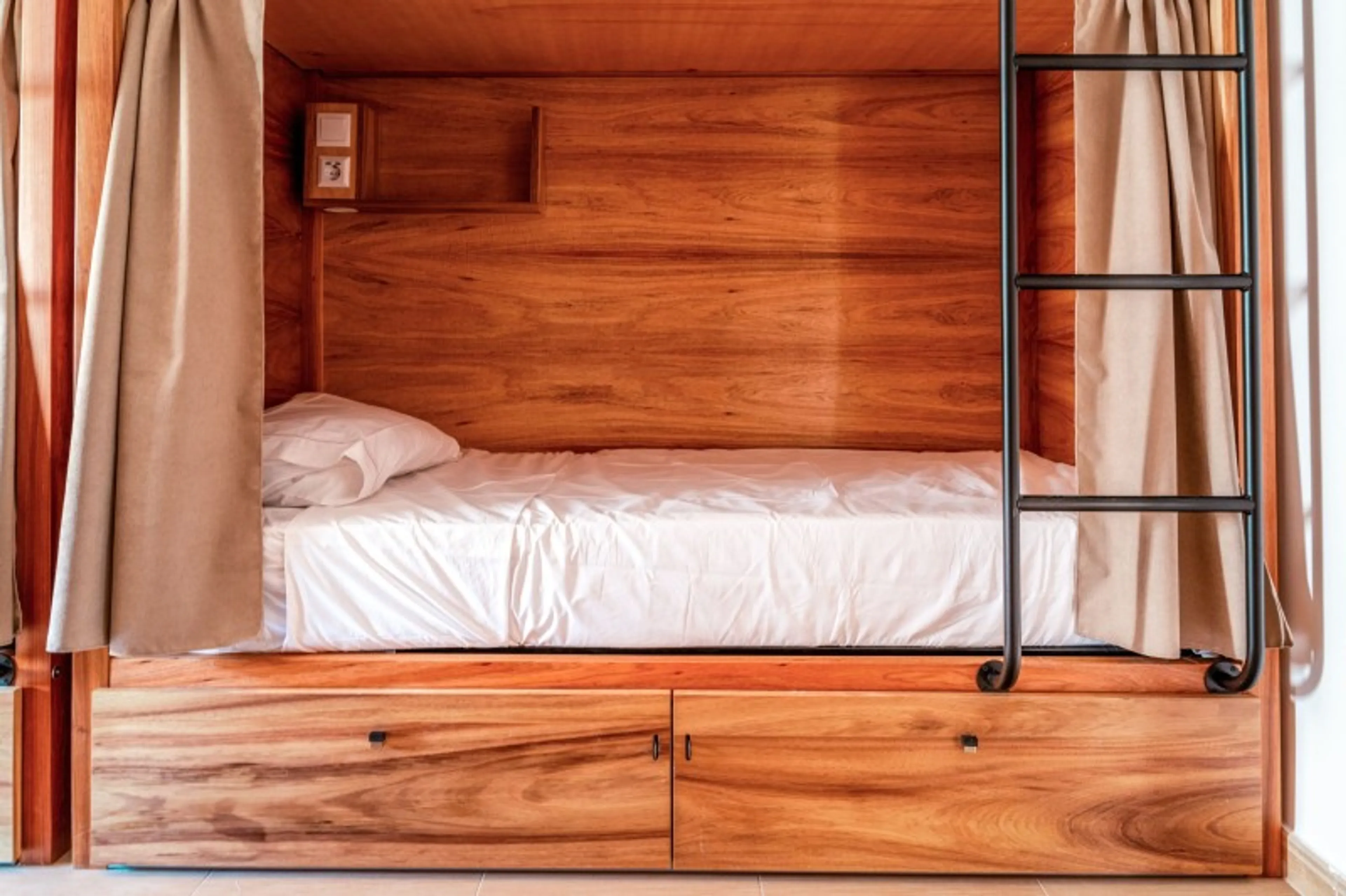 Surfcamp im Herzen von Carcavelos: Dein Surfurlaub nahe Lissabon - 5