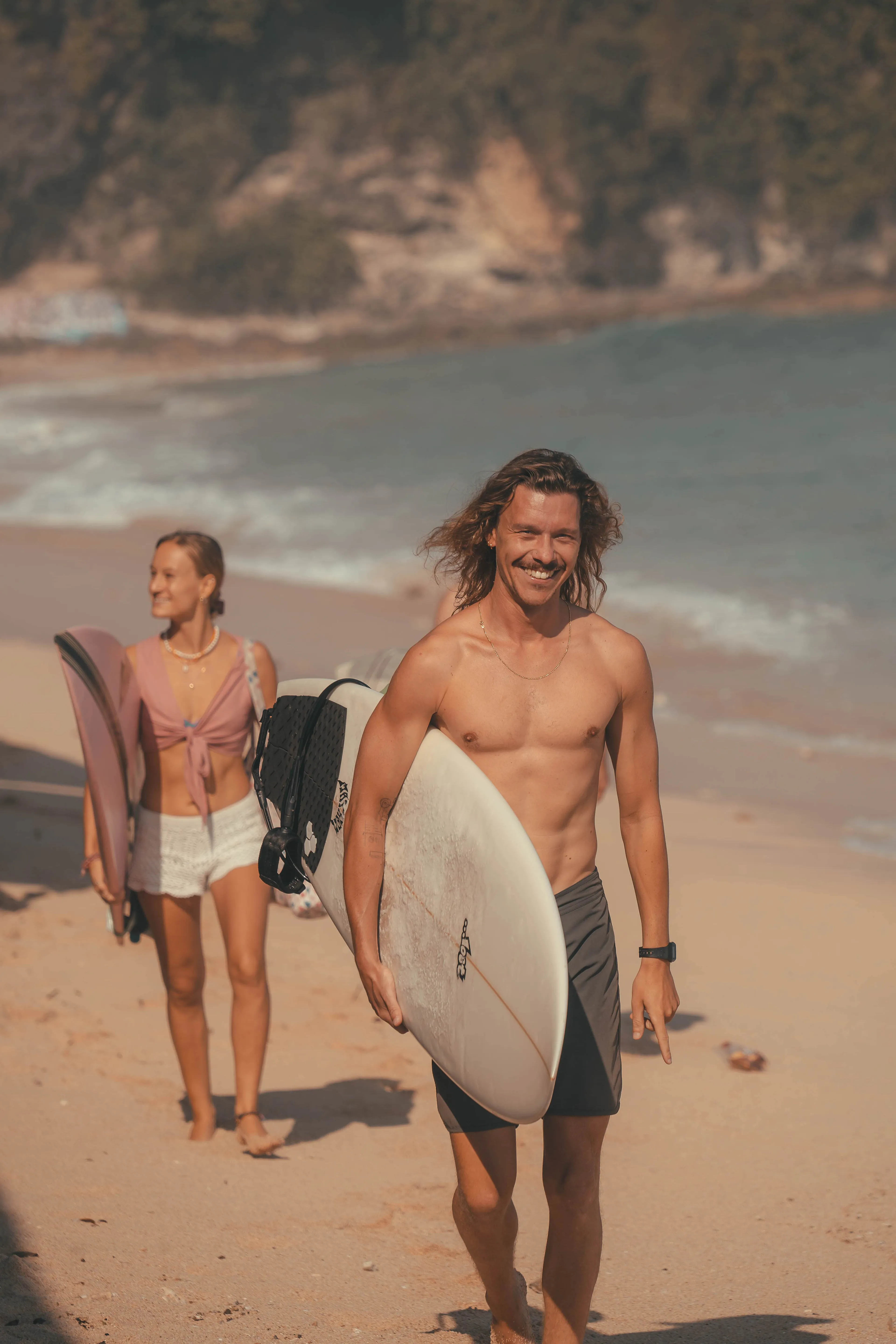 Surfurlaub im malerischen Küstenparadies Padang Padang - 5