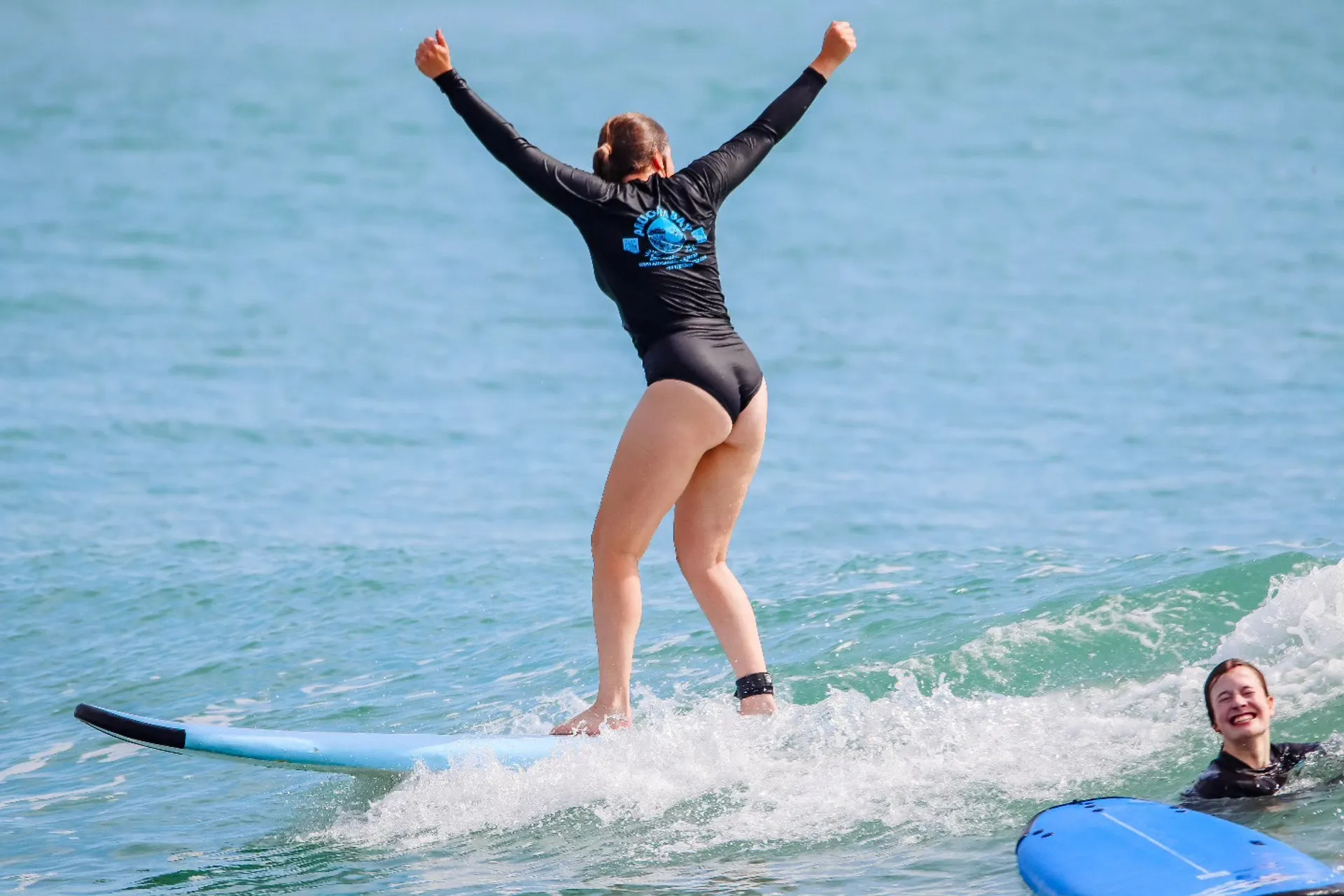 Surfcamp am Strand von Arugam Bay: Perfekte Location & gute Vibes