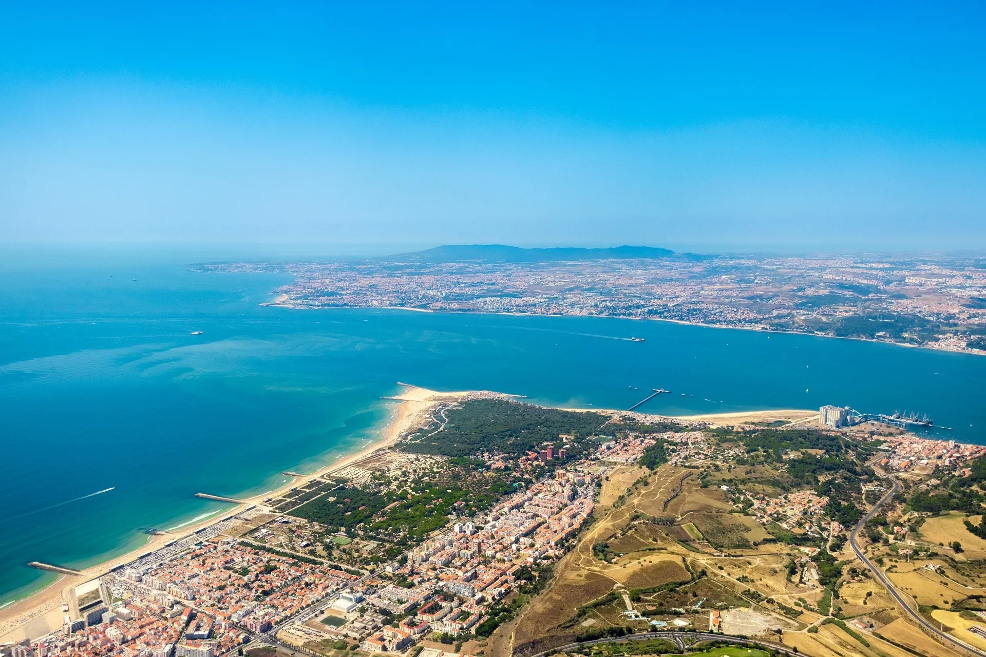 Erlebe dein Surf-Abenteuer an der Costa da Caparica vor Lissabon - 3