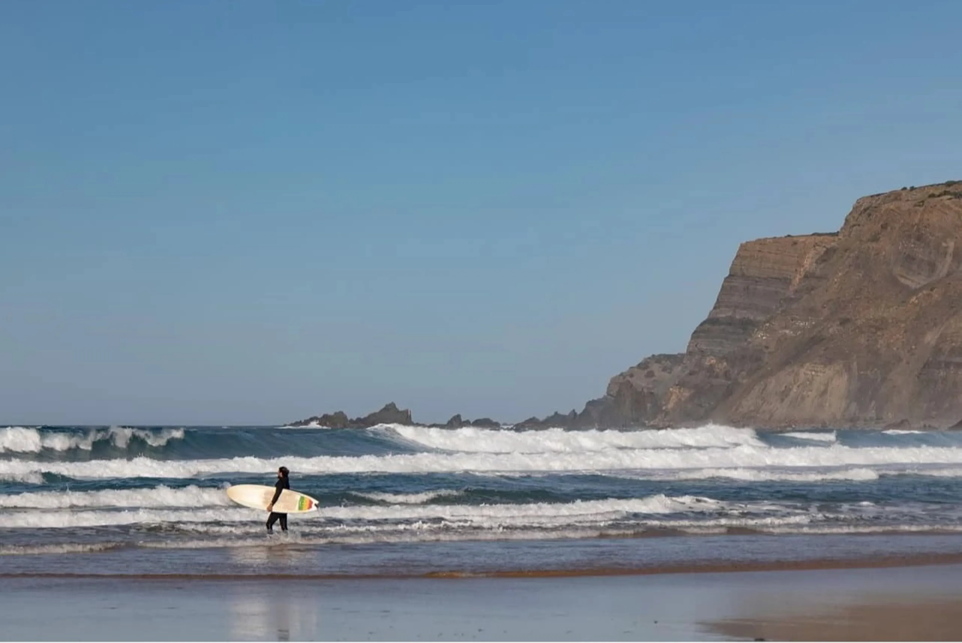 Plant Power Reset: Veganes Neujahrs-Retreat mit Surfen, Fitness & Yoga - 1