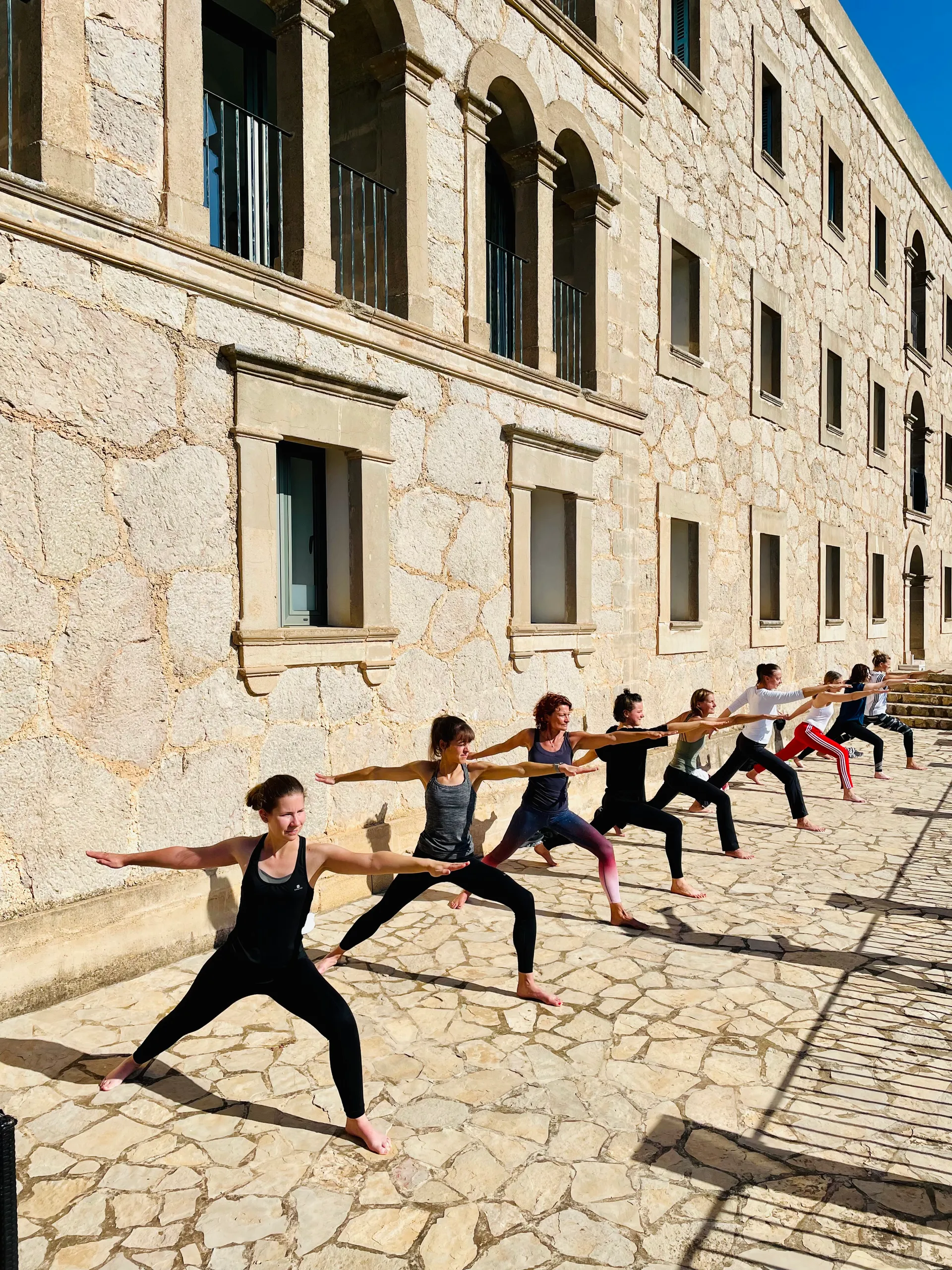 Yoga und Meditation in einem alten Kloster auf Mallorca - 4