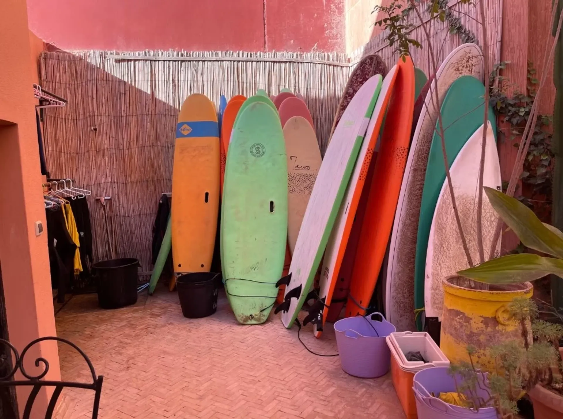 Girls-Only Surf-Retreat: Gemeinsame Erlebnisse am Meer - 4