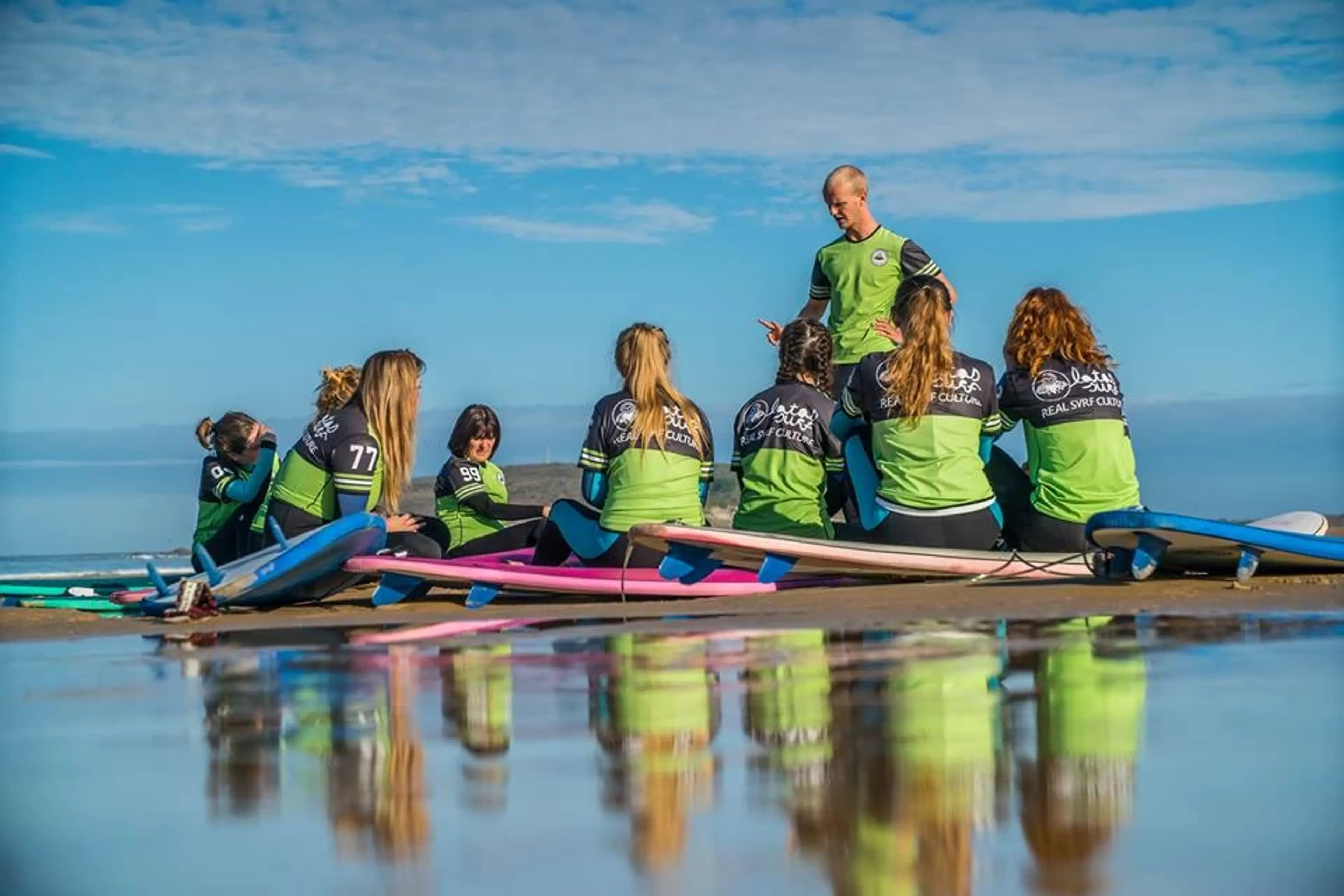 Surfhaus mit Skate Rampe und Volleyballfeld für bis zu 86 Personen - 3