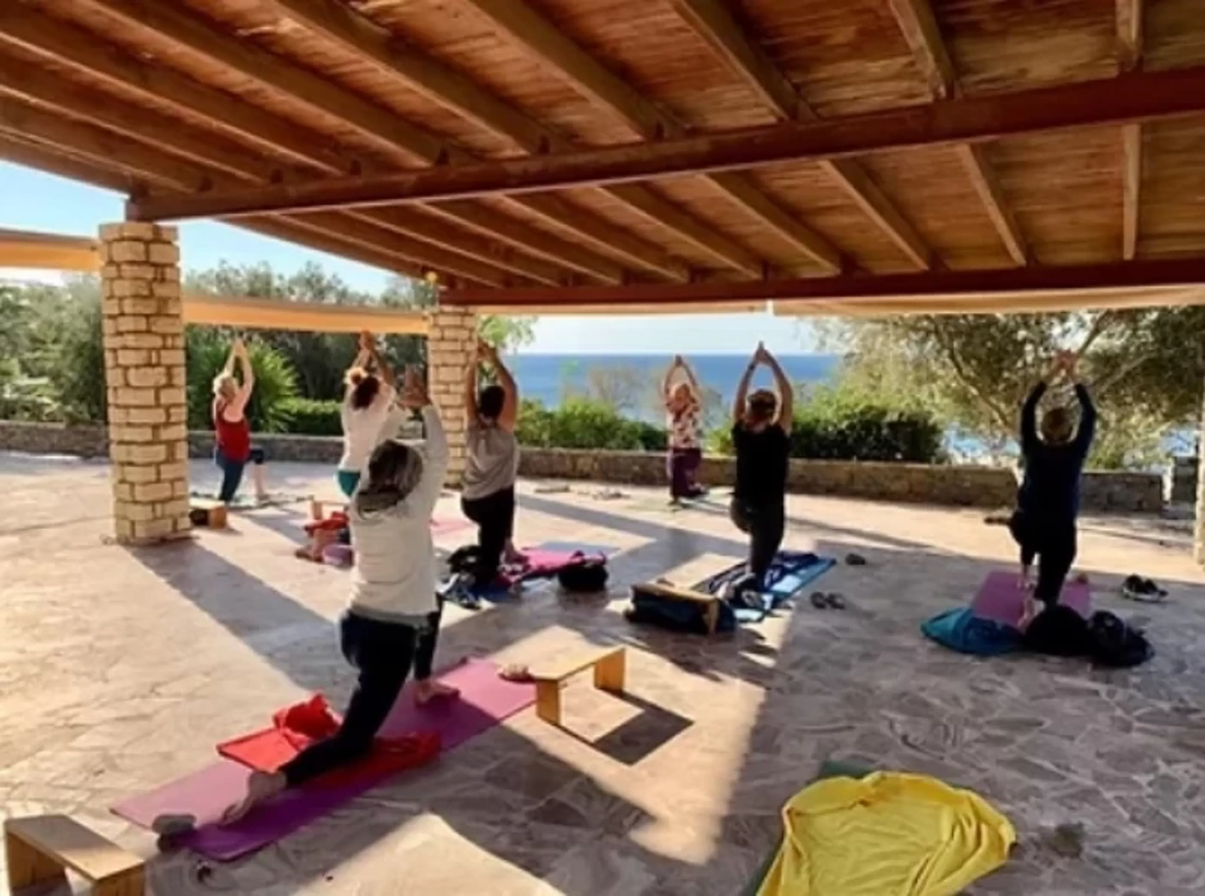 Yoga & Wandern zwischen Bergen und Meer - Erlebe den Zauber Südkretas - image 1