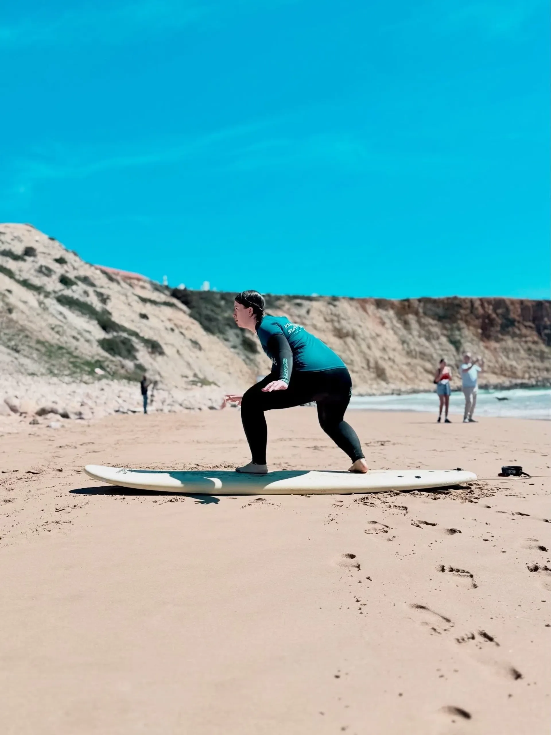 Zuhause zwischen den Wellen: Familiäres Surfcamp in Sagres - 4