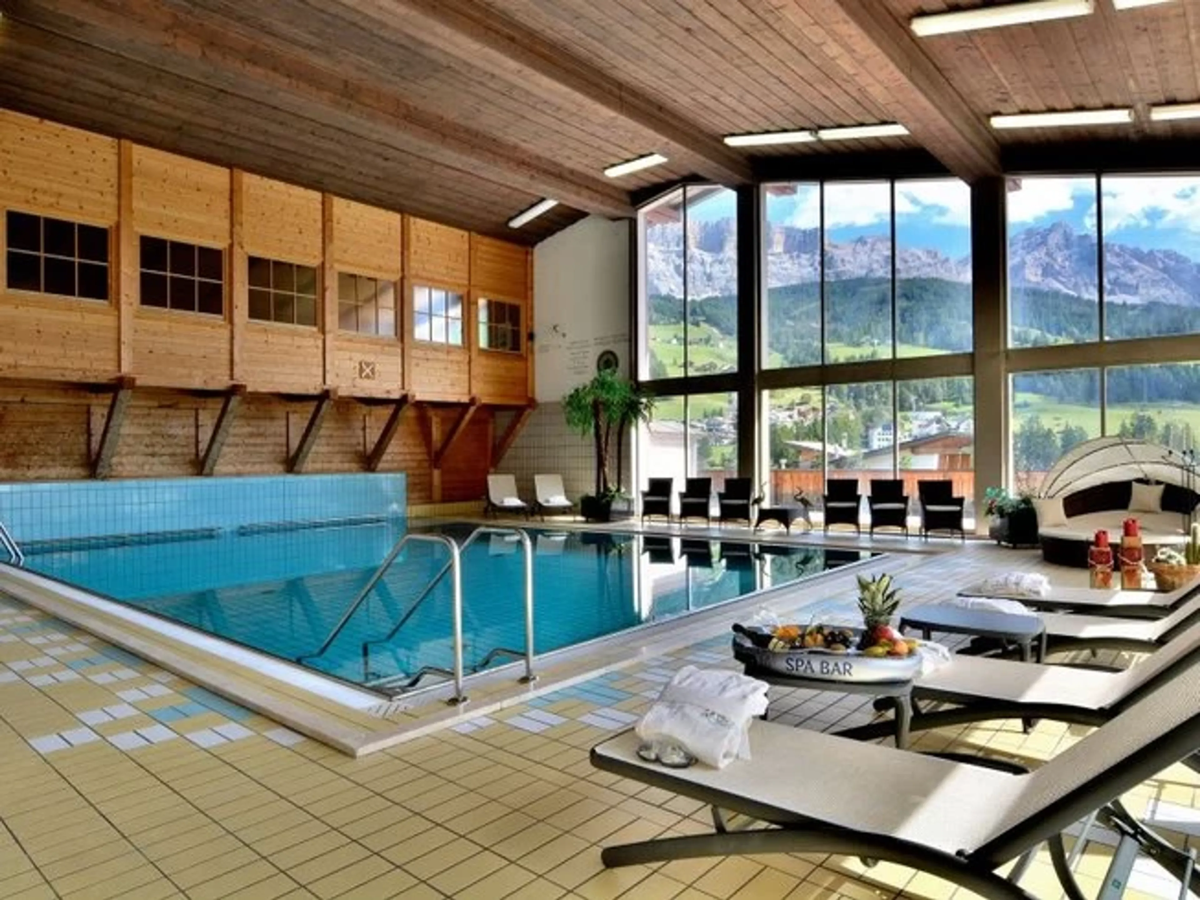 Achtsamkeit trifft Alpenkraft: Yoga und Wandern in den Dolomiten - 4