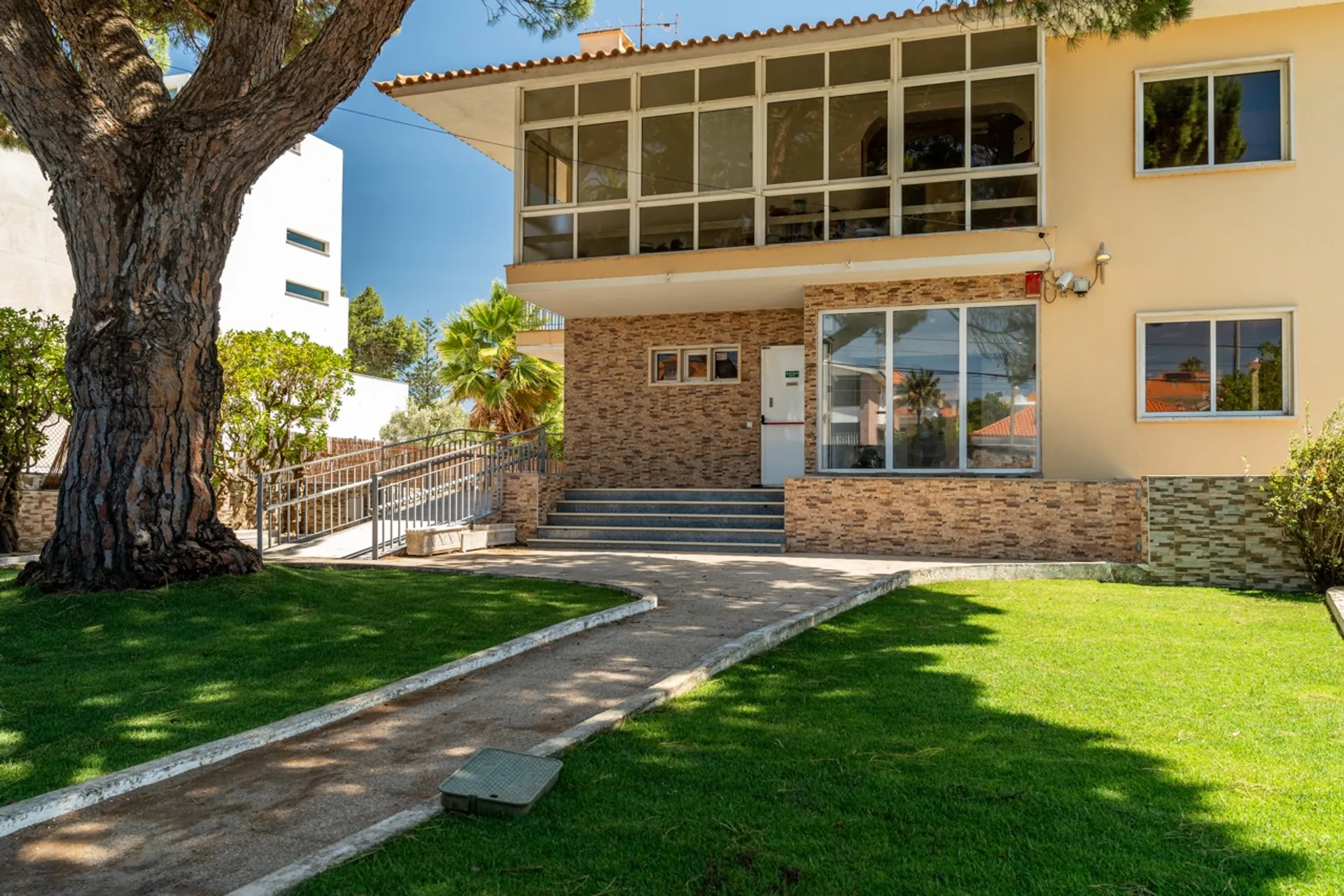 Zwischen Atlantik und Lissabon: Surfen, Yoga und Beach Lifestyle - 5