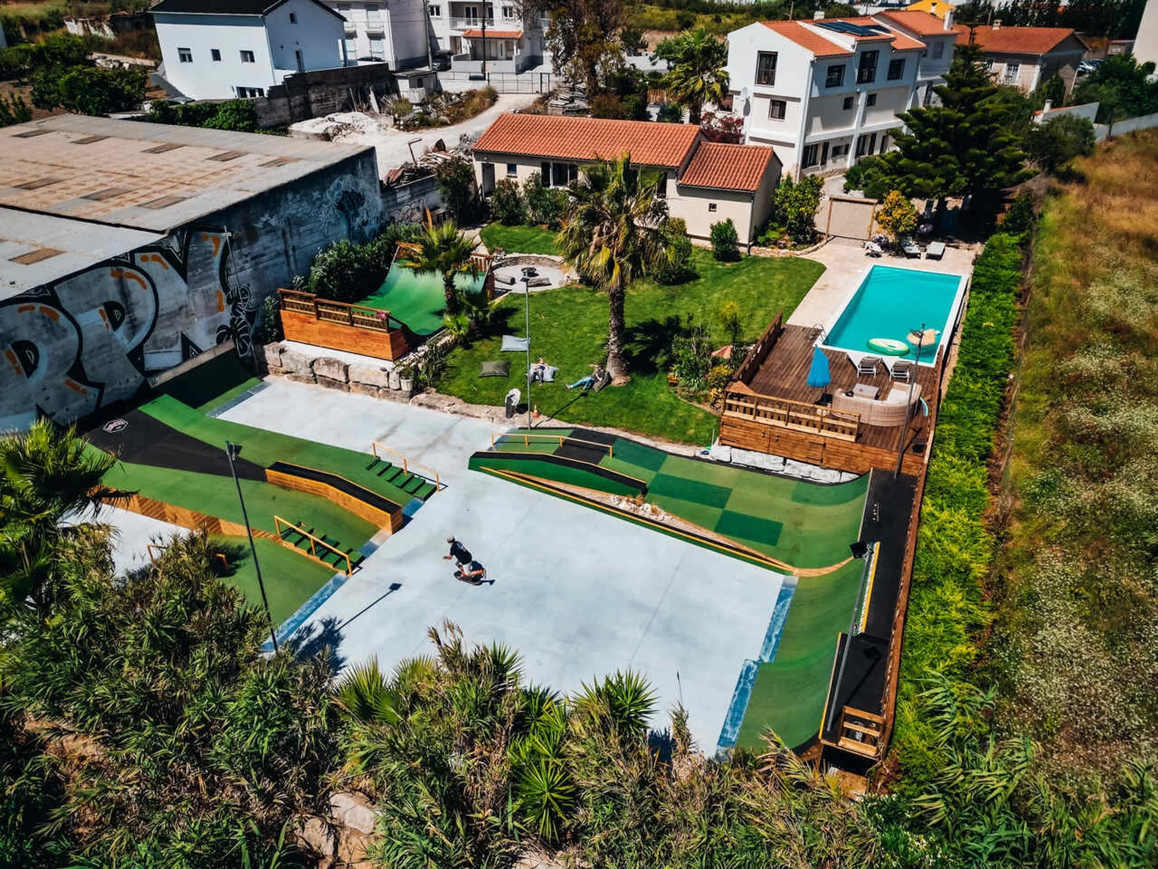 Skate- and Surfwoche mit privatem Skatepark - 1