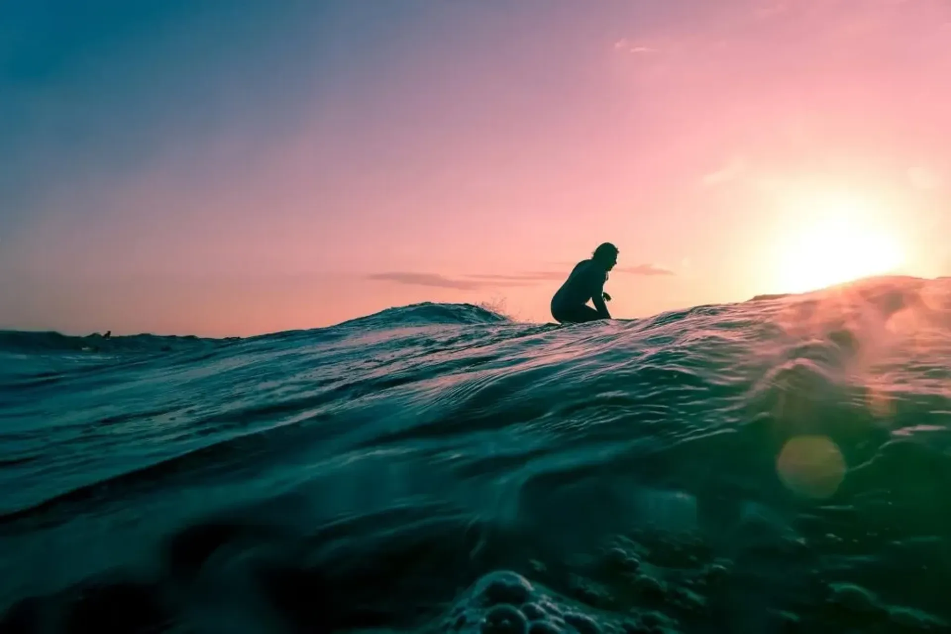 Easy Surf Life: Teneriffa erleben mit lockeren Hostel-Vibes