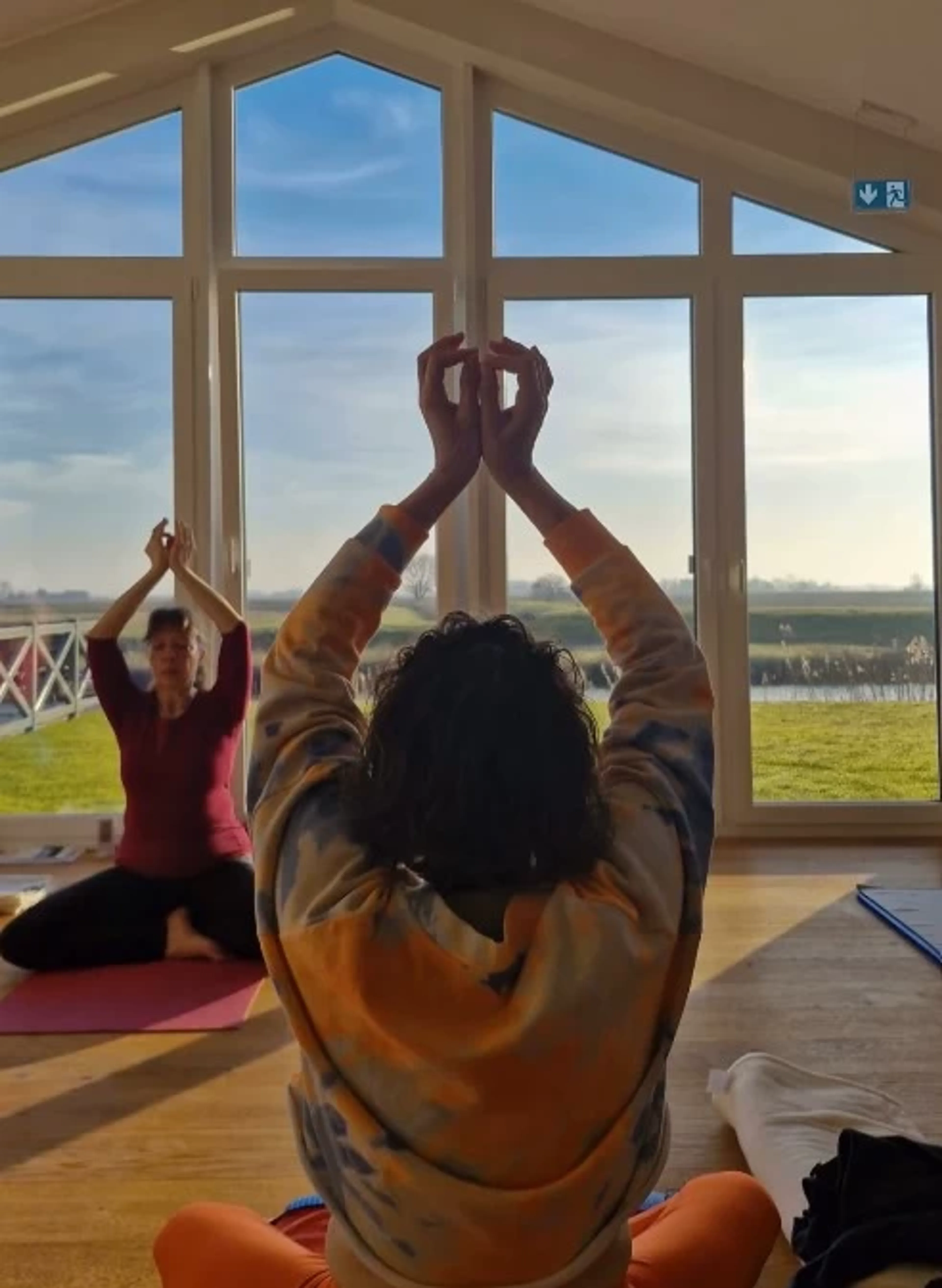 Yoga am Deich: Entspannung, Natur und Nordseeluft