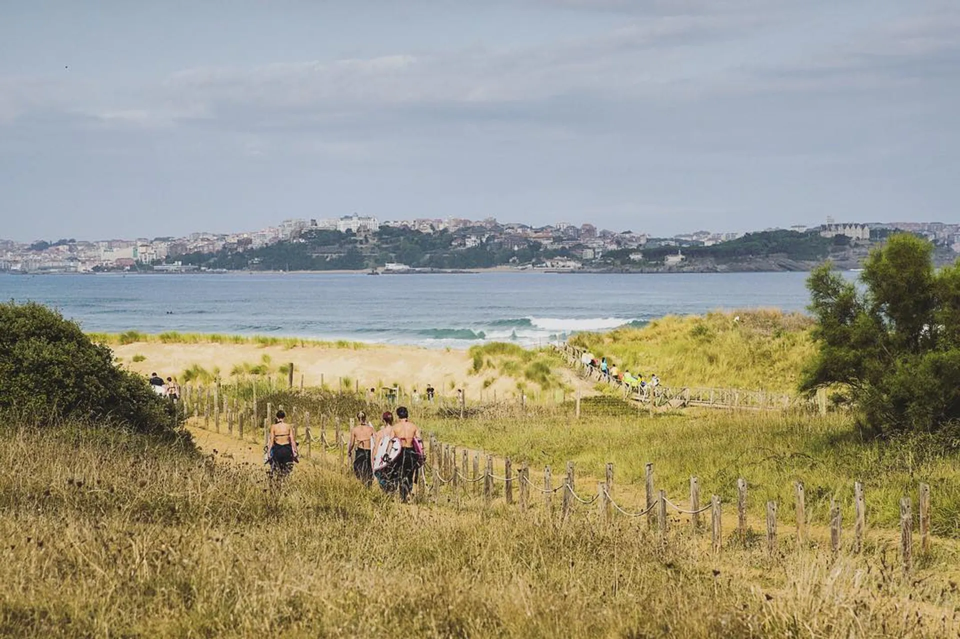 Moderne Surf Lodge am Traumstrand von Loredo - 4