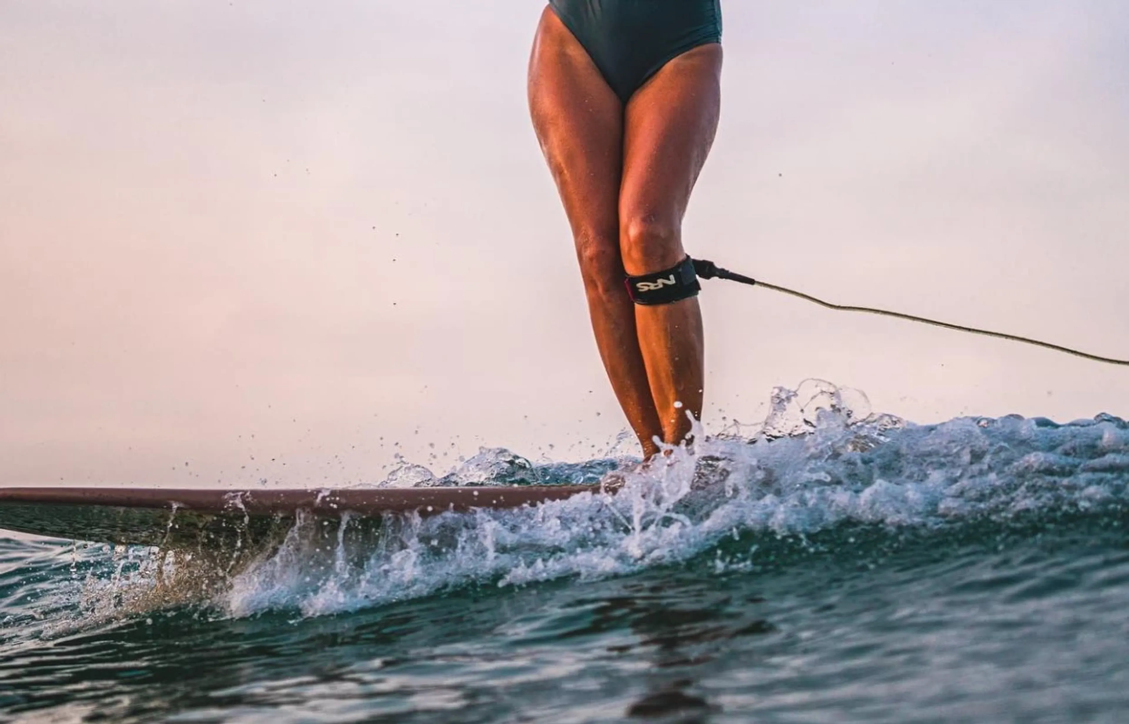 Tanz auf dem Wasser: Longboarding-Retreat im Süden Balis