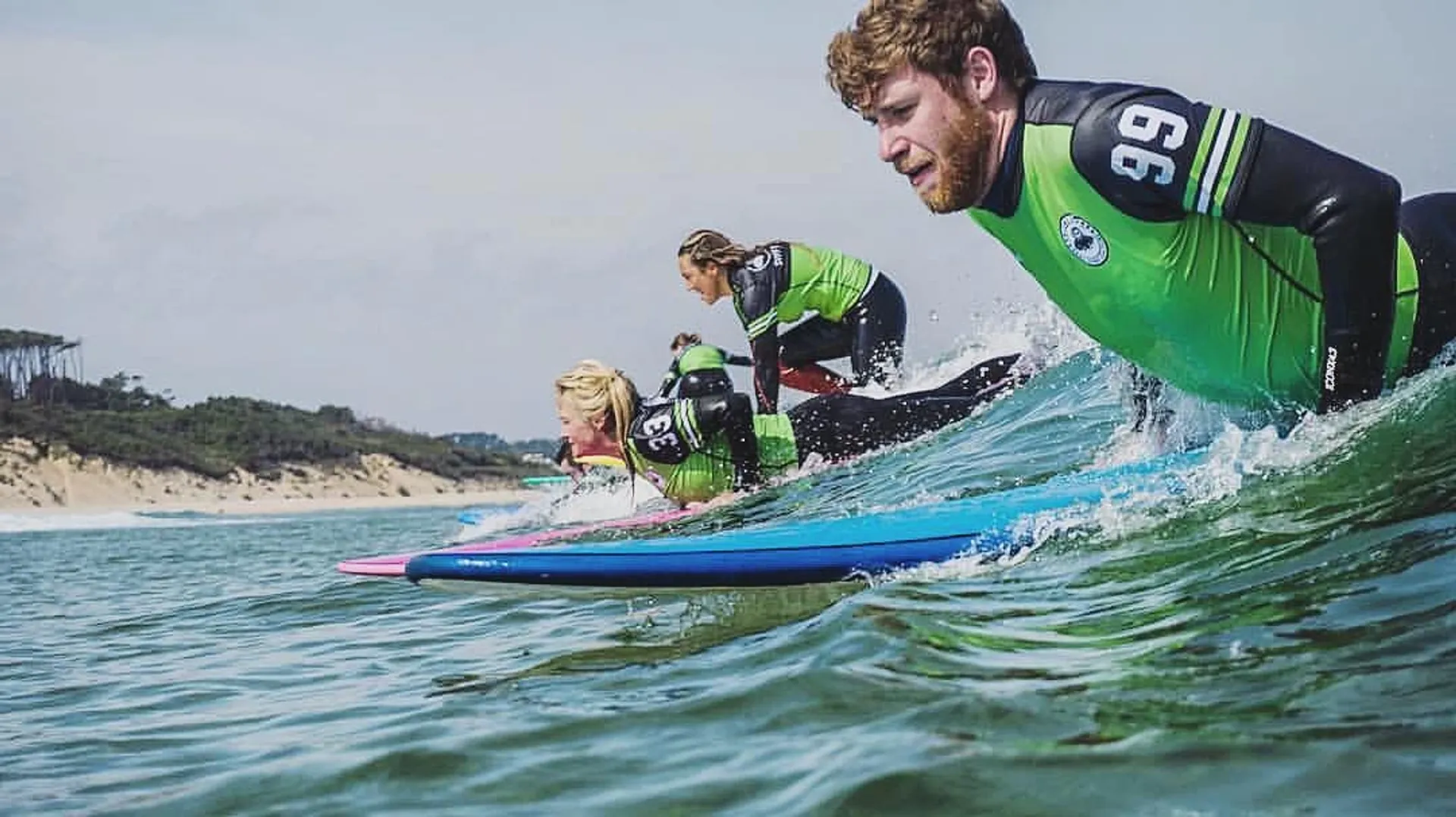 Surfurlaub für Schulklassen im gemütlichen Hotel mit Garten - 2