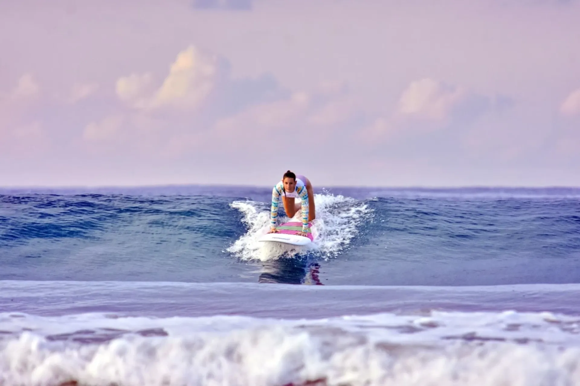 Dein Surf & Spanisch Abenteuer direkt am traumhaften Sandstrand