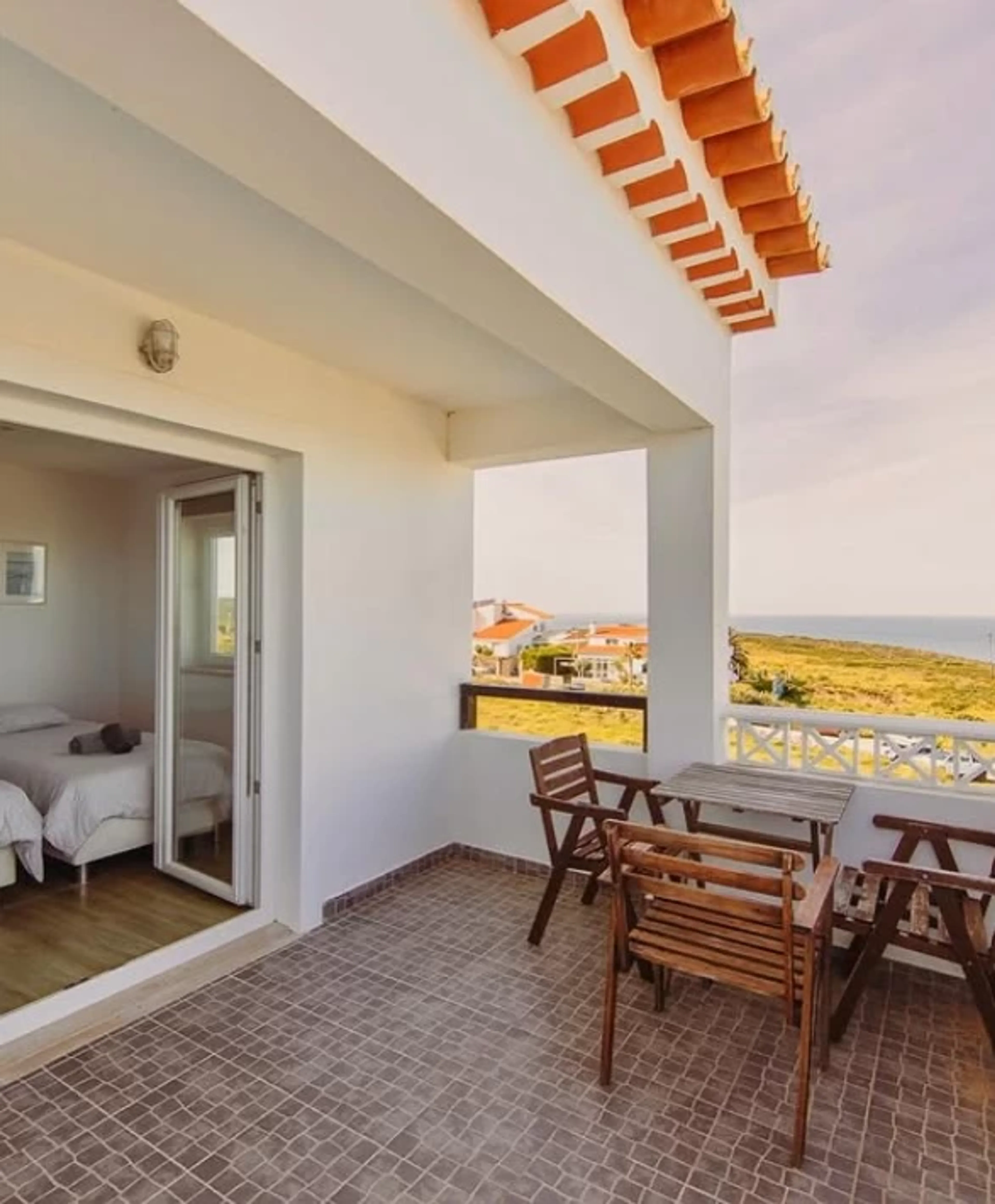 Surfparadies Arrifana: Surfe an den berühmten Stränden der Algarve - 4